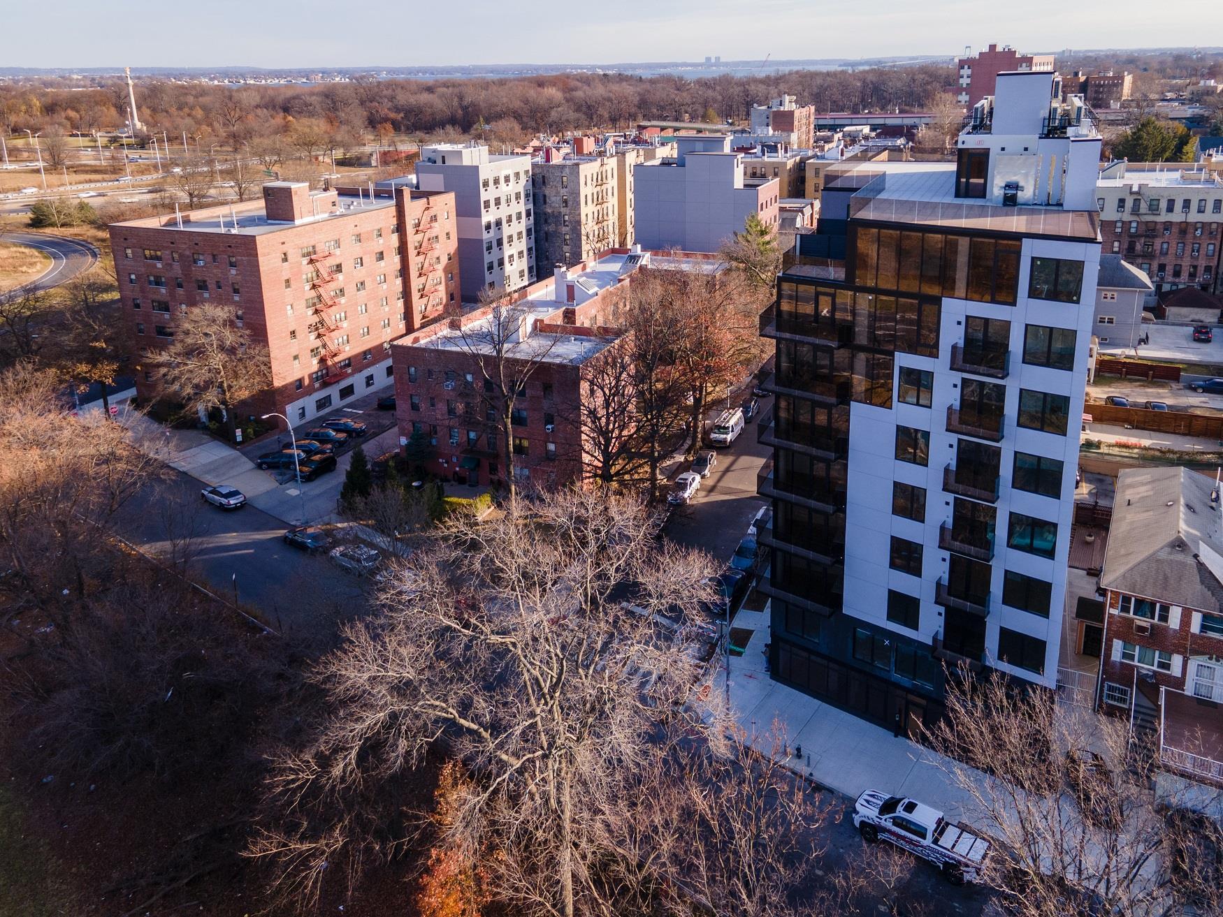 Apartment Pelham Parkway  Bronx, NY 10470, MLS-840991-19