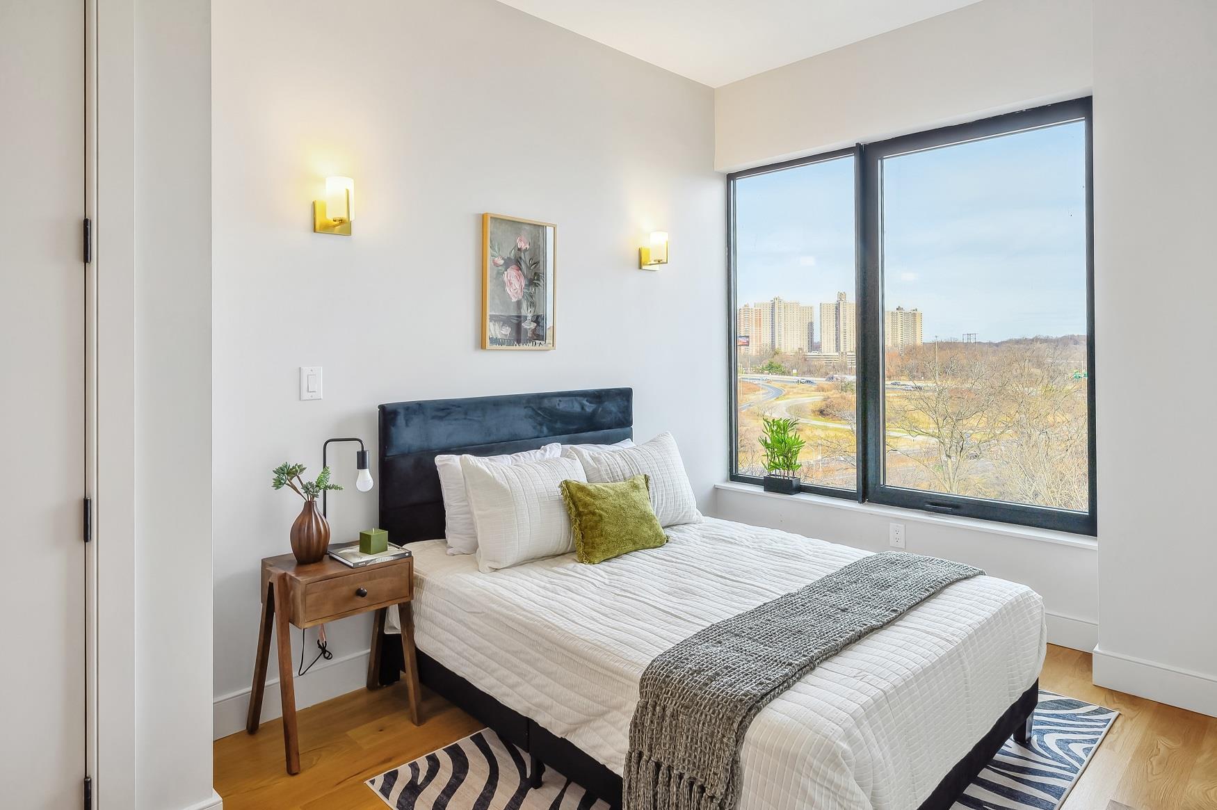 Apartment Pelham Parkway  Bronx, NY 10470, MLS-840991-5