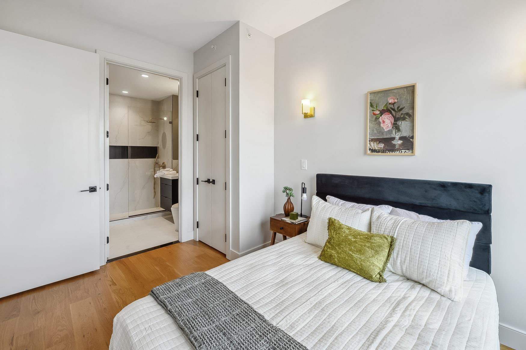 Apartment Pelham Parkway  Bronx, NY 10470, MLS-840991-6