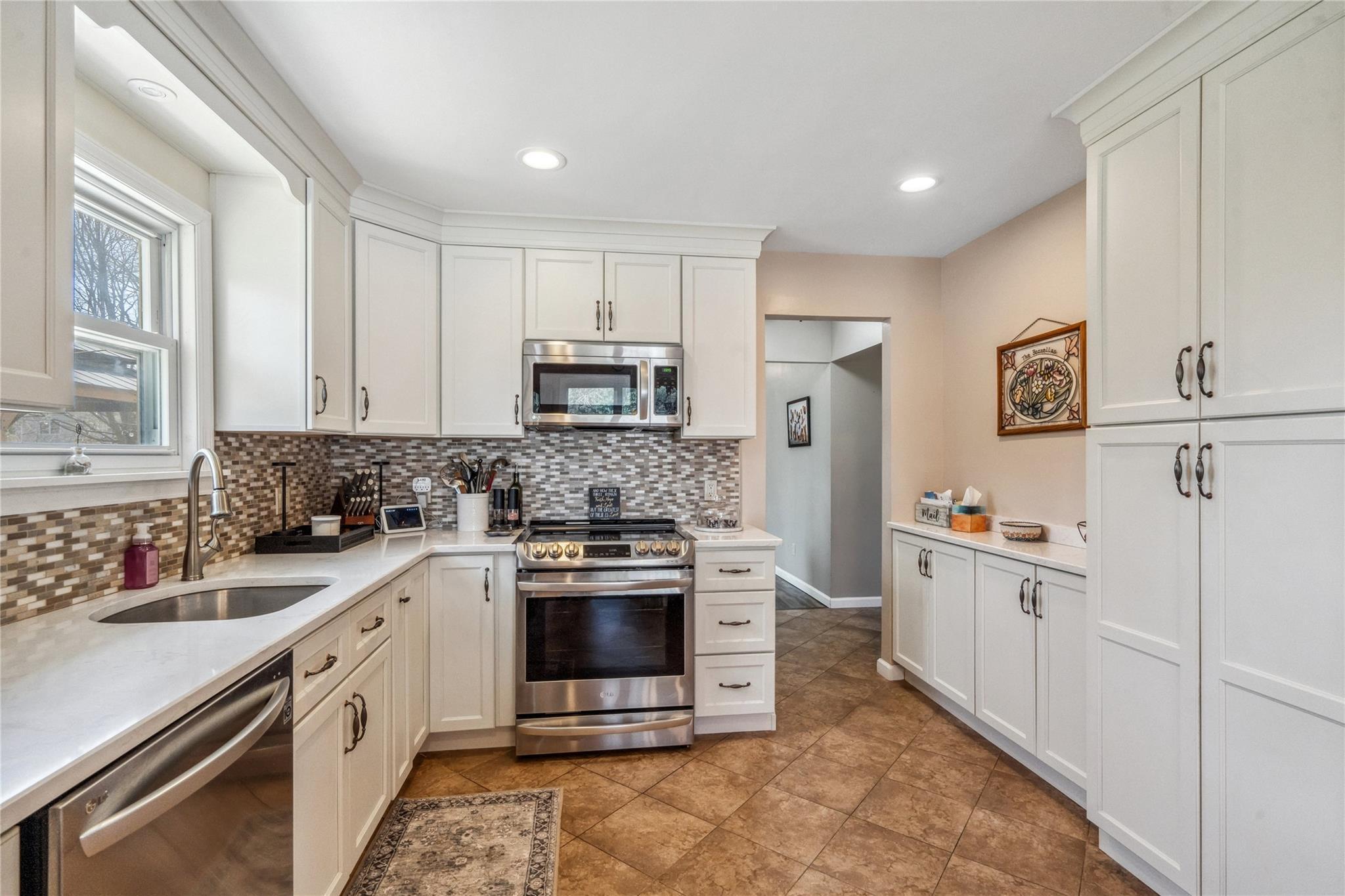 Single Family Mary Lu  Suffolk County, NY 11742, MLS-840993-20