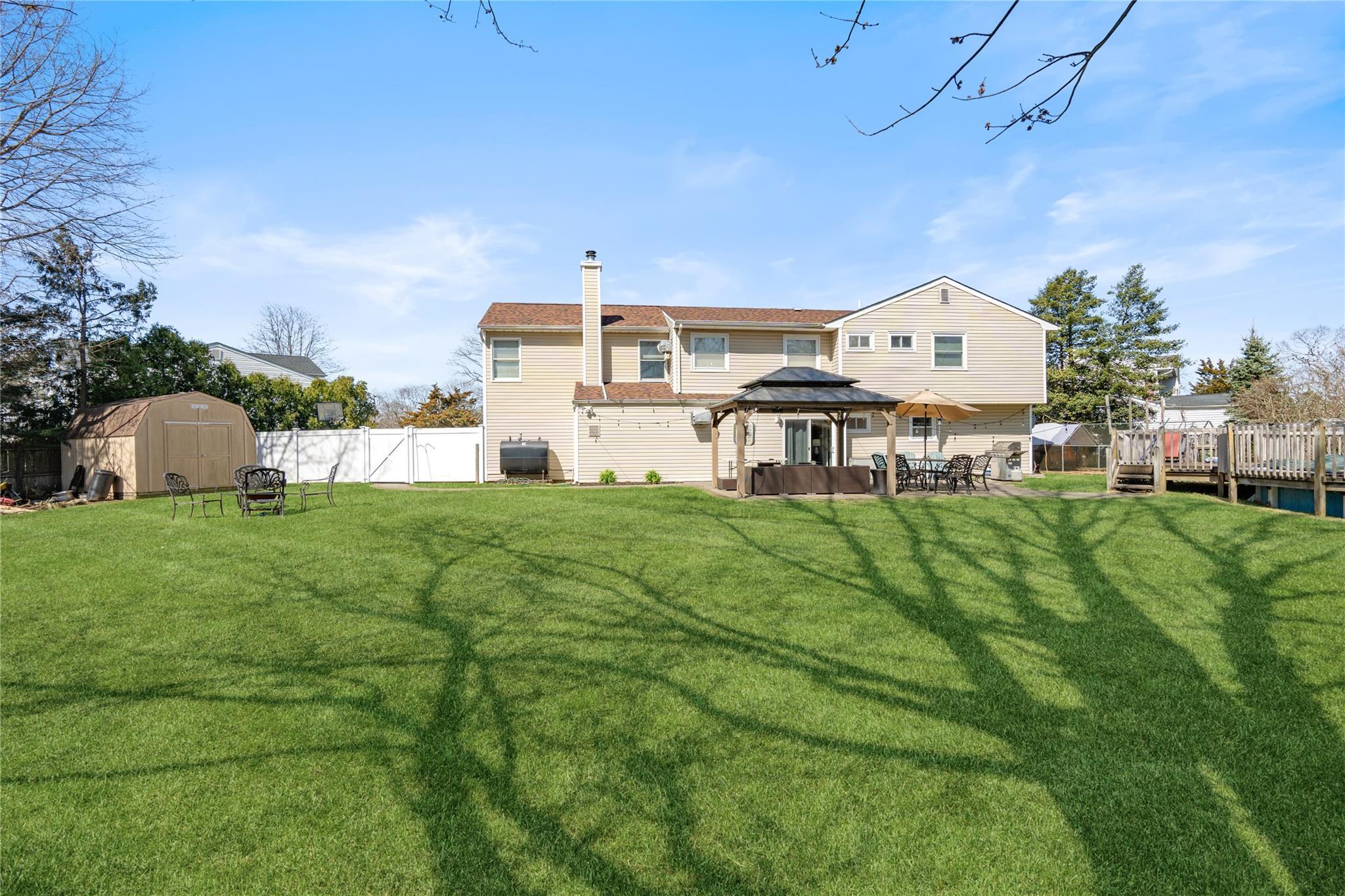 Single Family Mary Lu  Suffolk County, NY 11742, MLS-840993-35