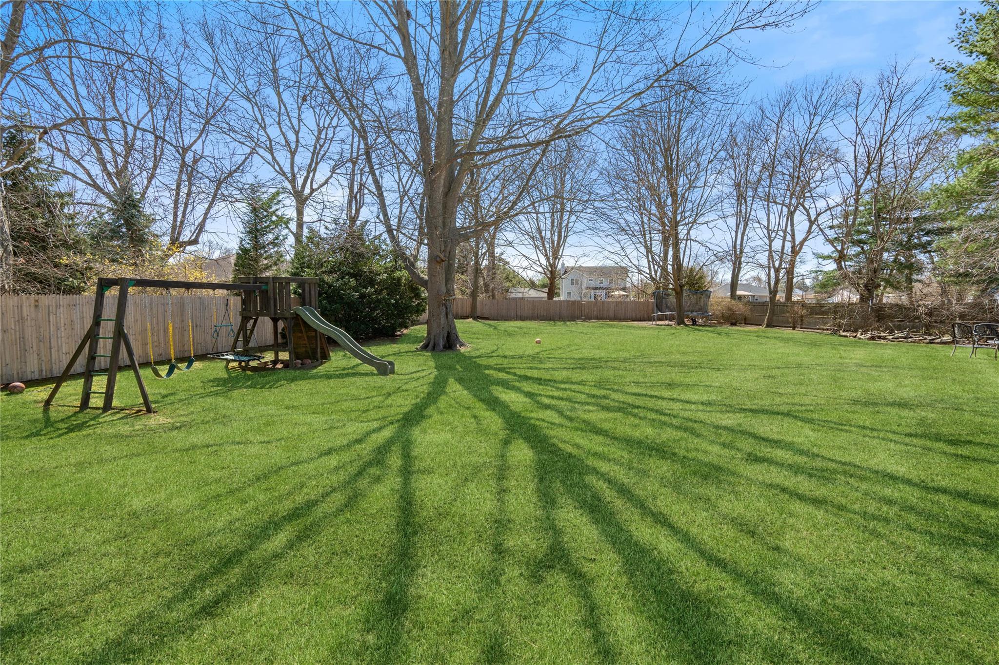 Single Family Mary Lu  Suffolk County, NY 11742, MLS-840993-37