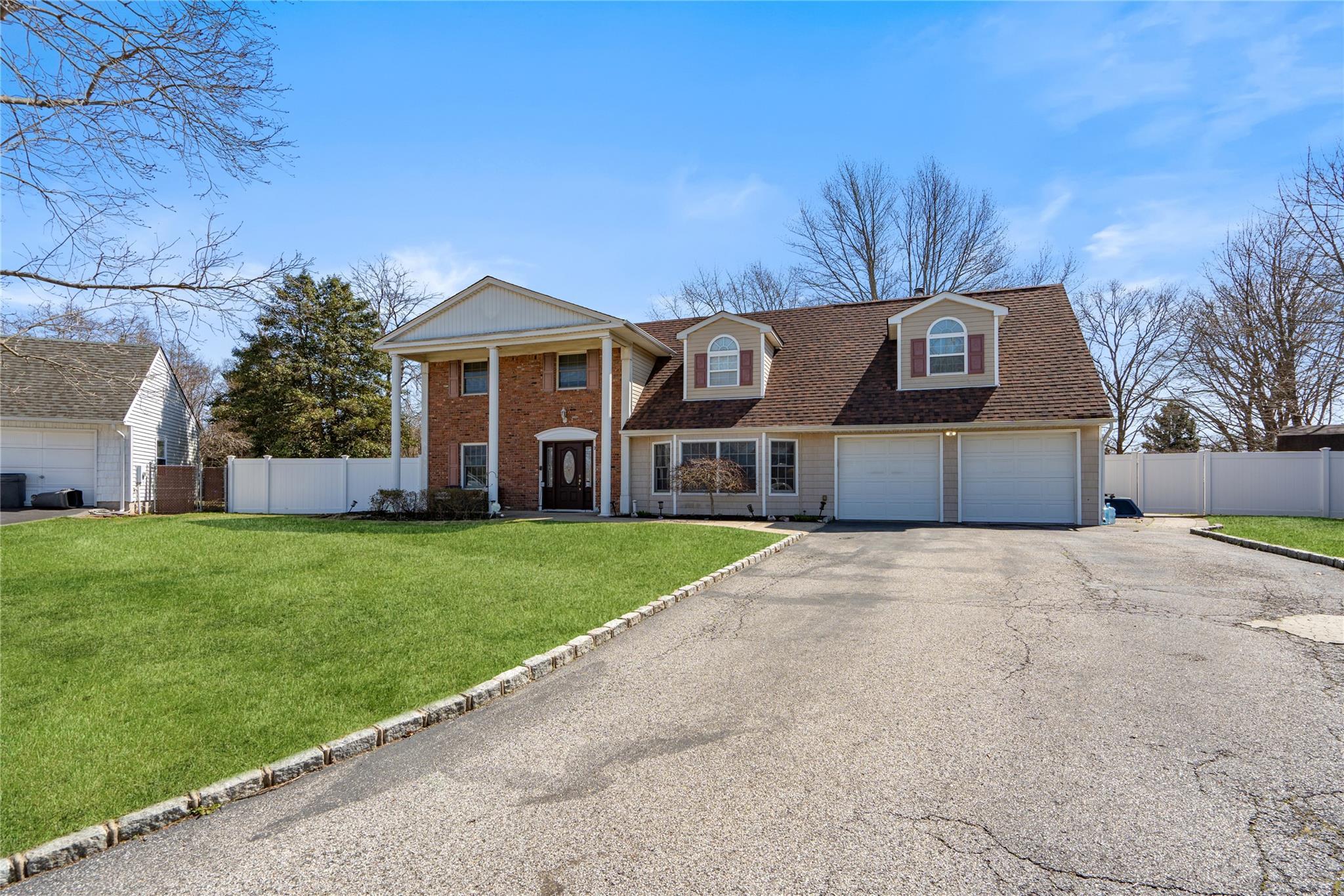 Single Family Mary Lu  Suffolk County, NY 11742, MLS-840993-6