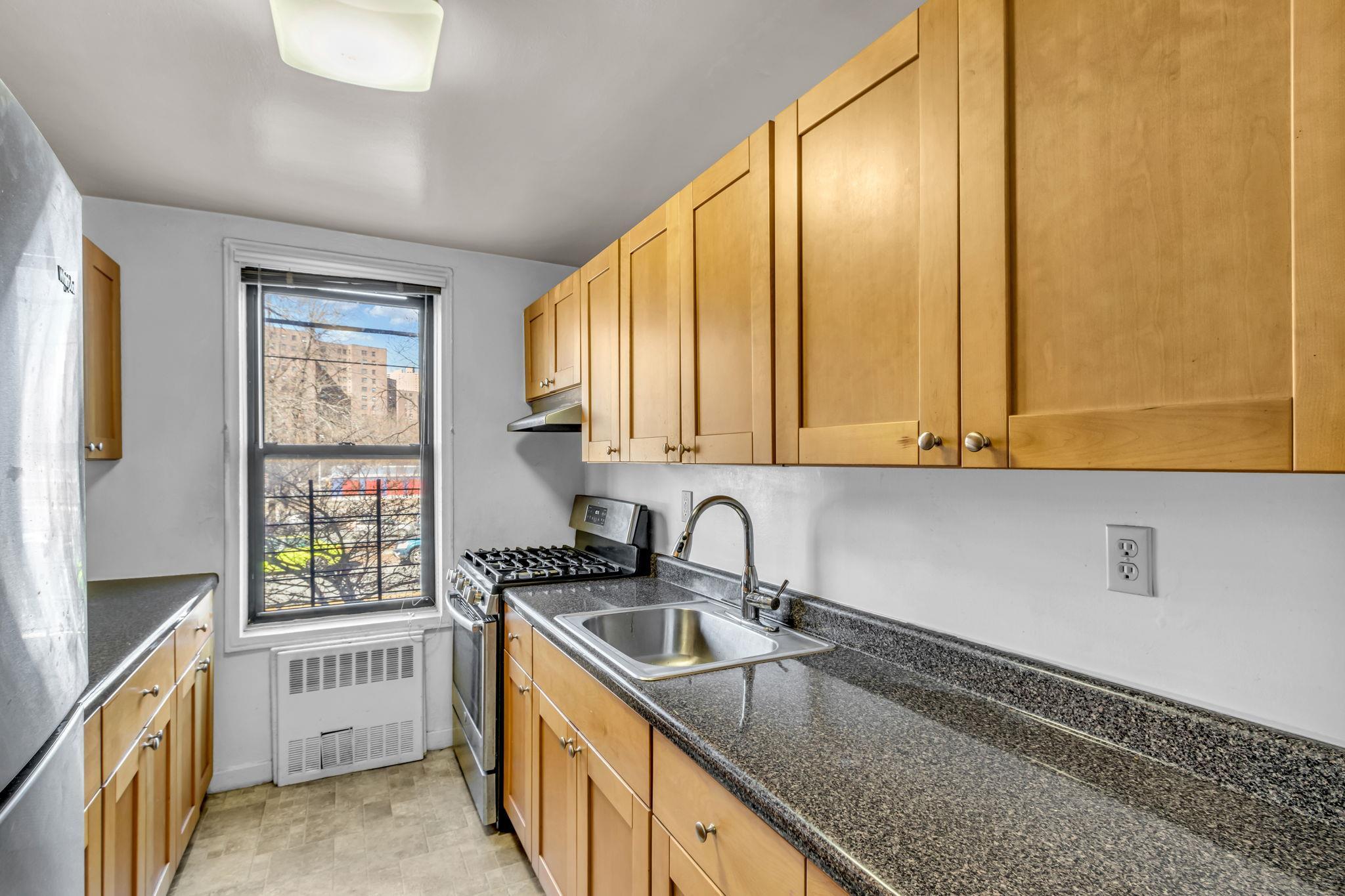 Coop Bailey  Bronx, NY 10463, MLS-841035-9
