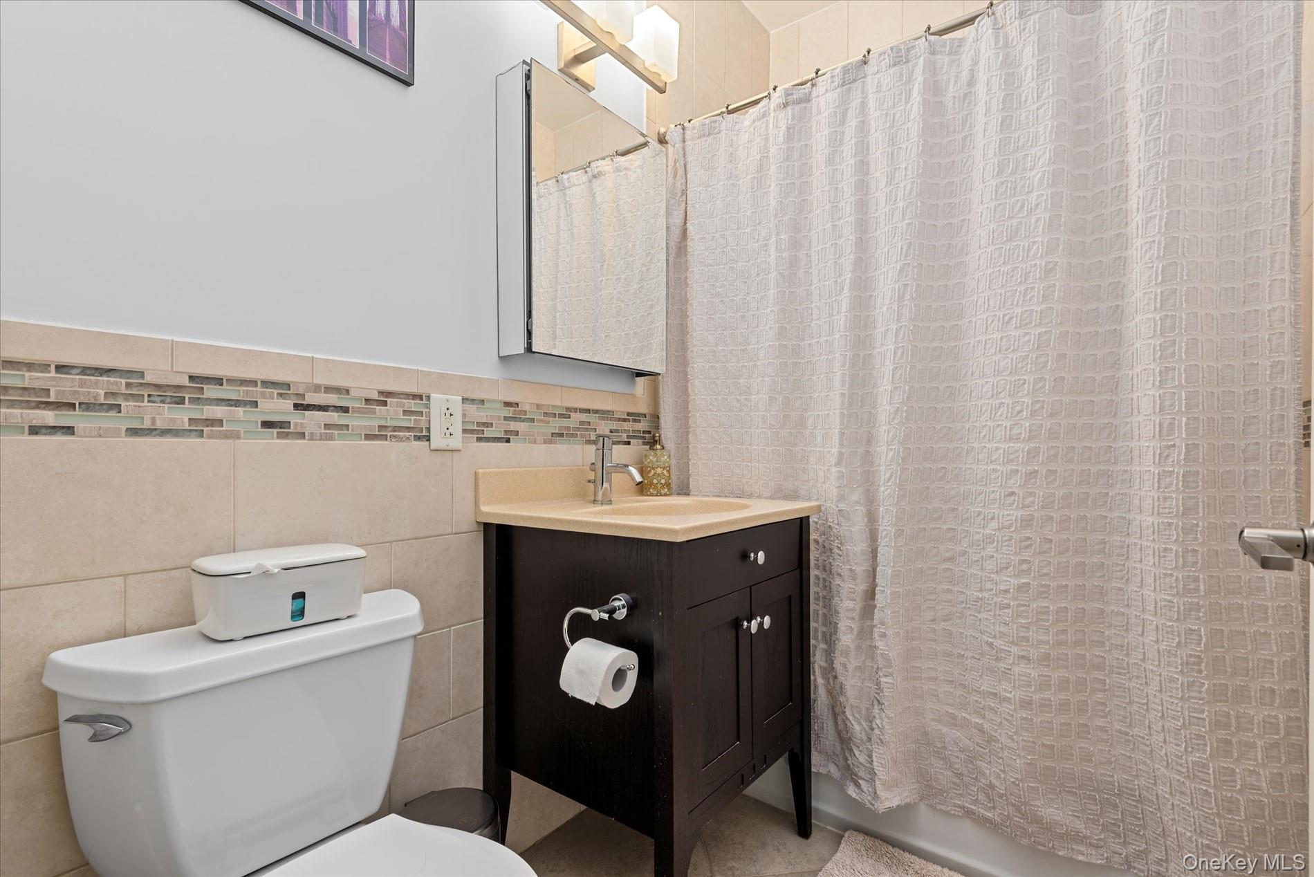 Condo 69th  Queens, NY 11379, MLS-841098-11