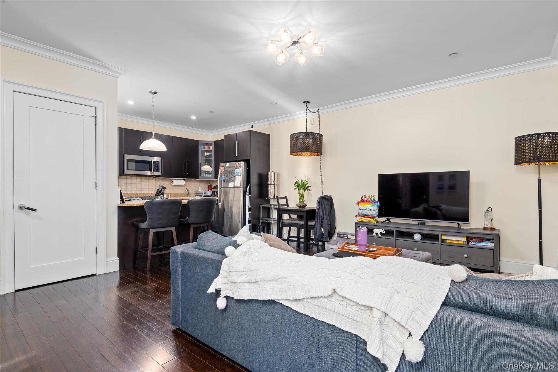 Condo 69th  Queens, NY 11379, MLS-841098-3