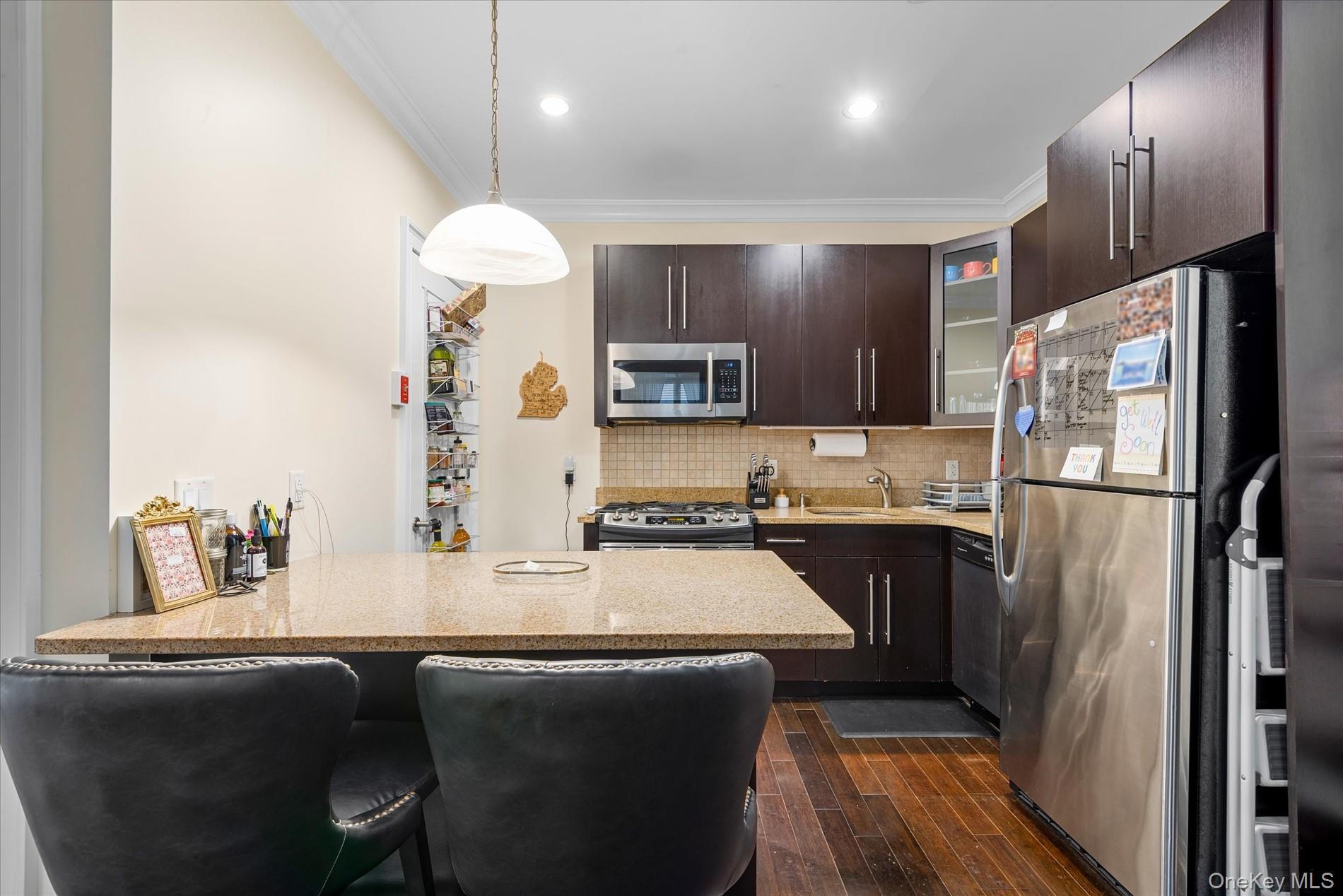 Condo 69th  Queens, NY 11379, MLS-841098-5