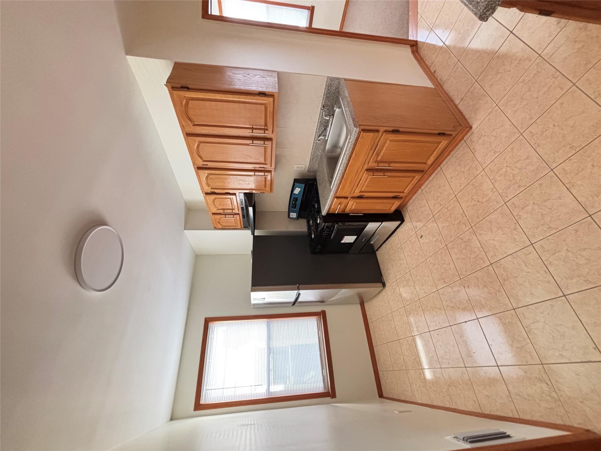 Apartment 64th Street  Queens, NY 11378, MLS-841124-4
