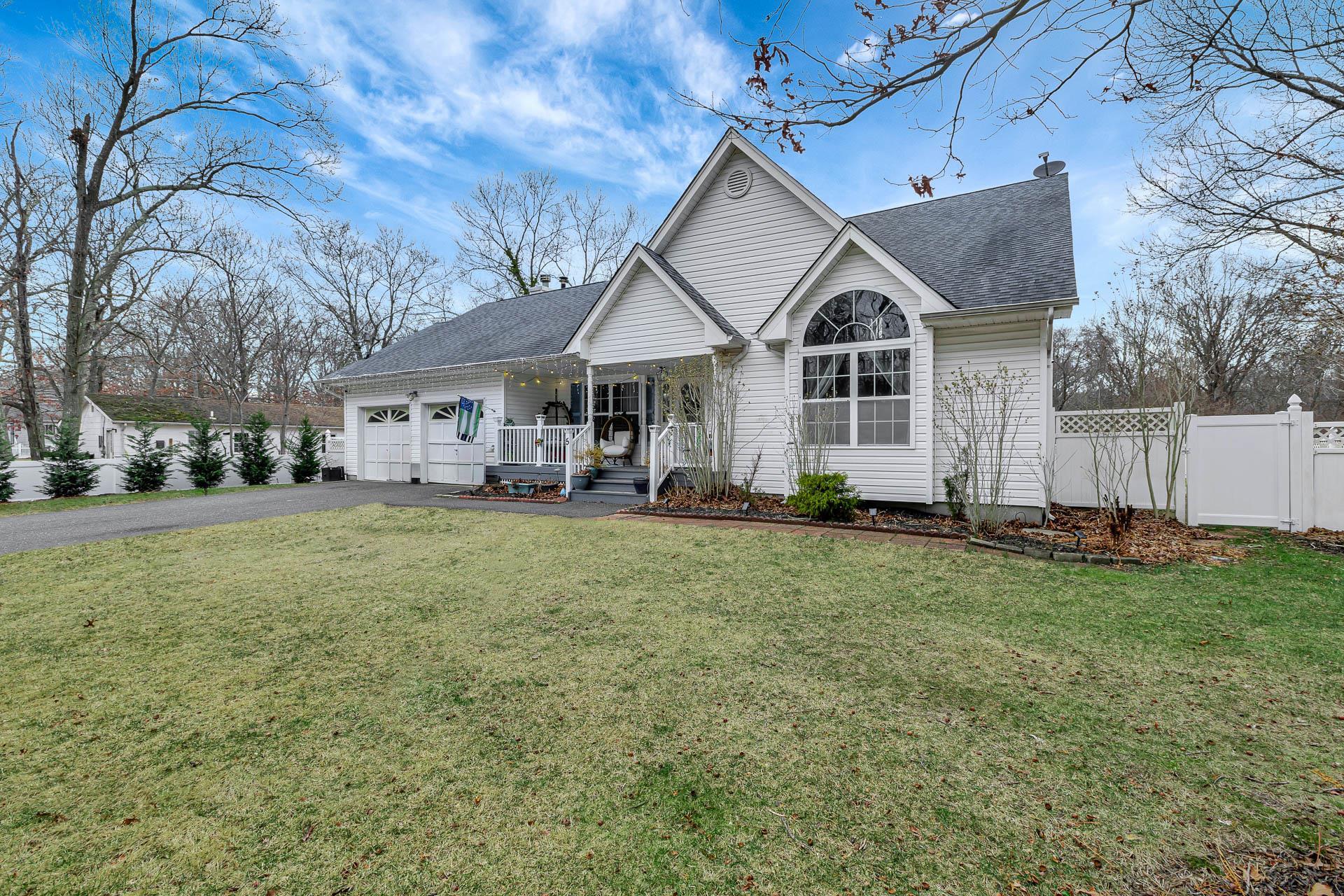 Single Family Adams  Suffolk County, NY 11953, MLS-841169-3