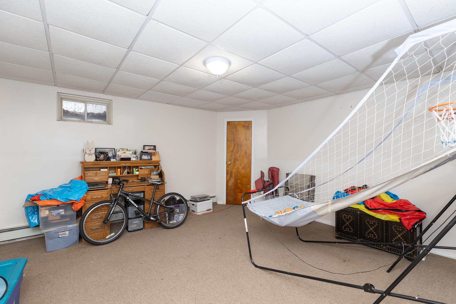 Single Family Adams  Suffolk County, NY 11953, MLS-841169-34