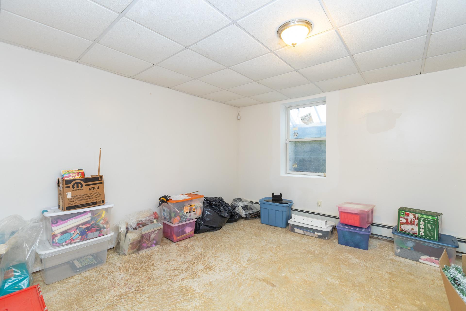 Single Family Adams  Suffolk County, NY 11953, MLS-841169-35