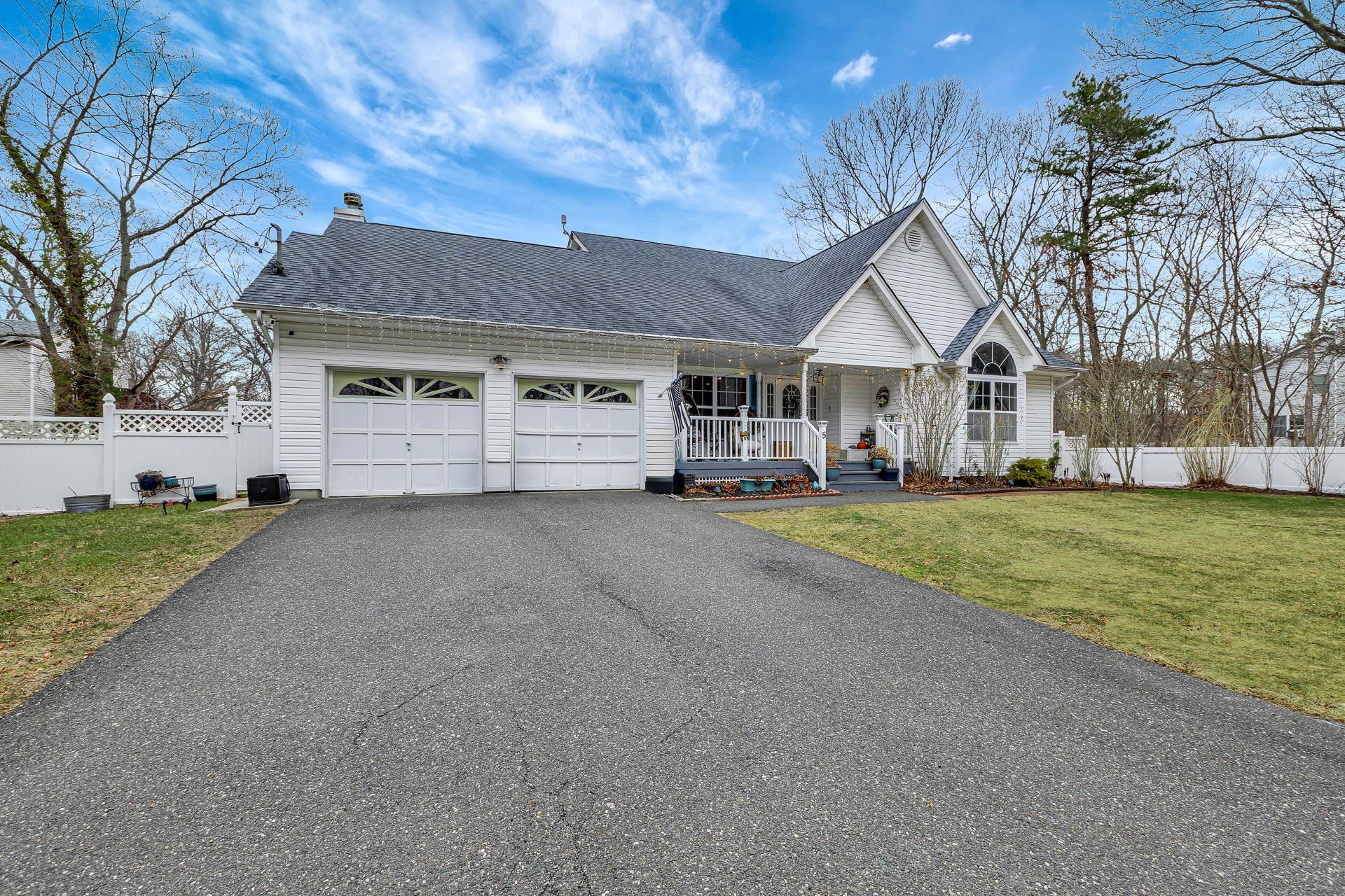 Single Family Adams  Suffolk County, NY 11953, MLS-841169-9