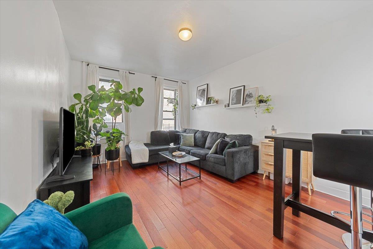 Coop Holland  Bronx, NY 10462, MLS-841183-5