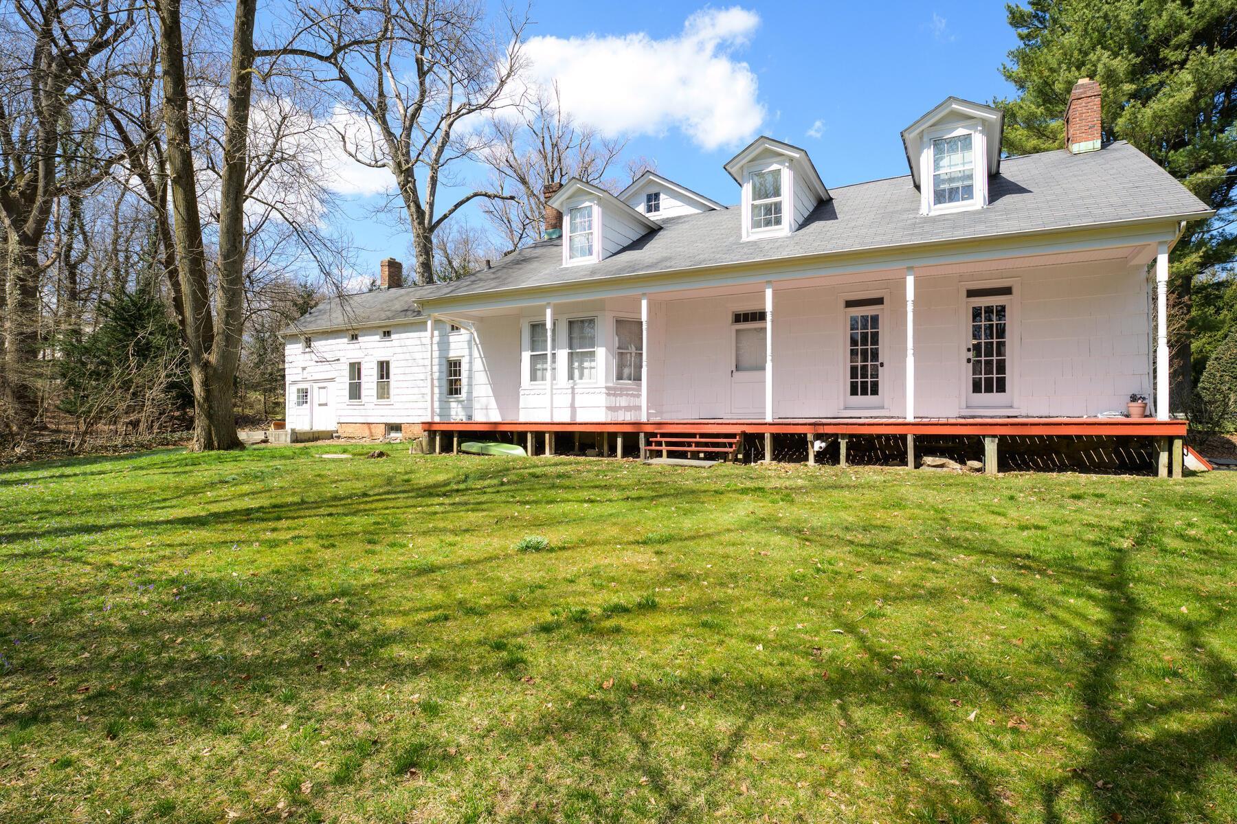 Single Family Post  Nassau County, NY 11568, MLS-841198-19