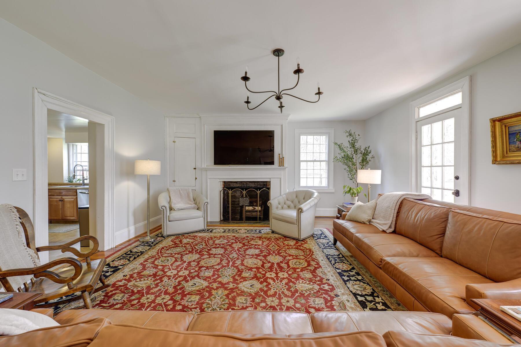 Single Family Post  Nassau County, NY 11568, MLS-841198-5