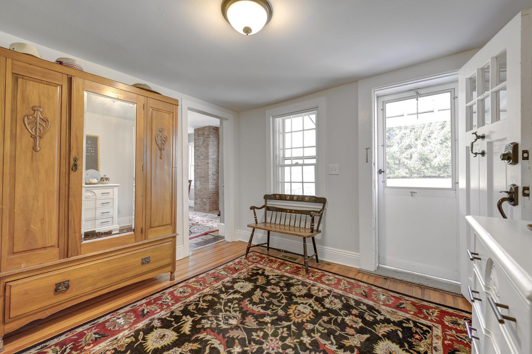 Single Family Post  Nassau County, NY 11568, MLS-841198-8