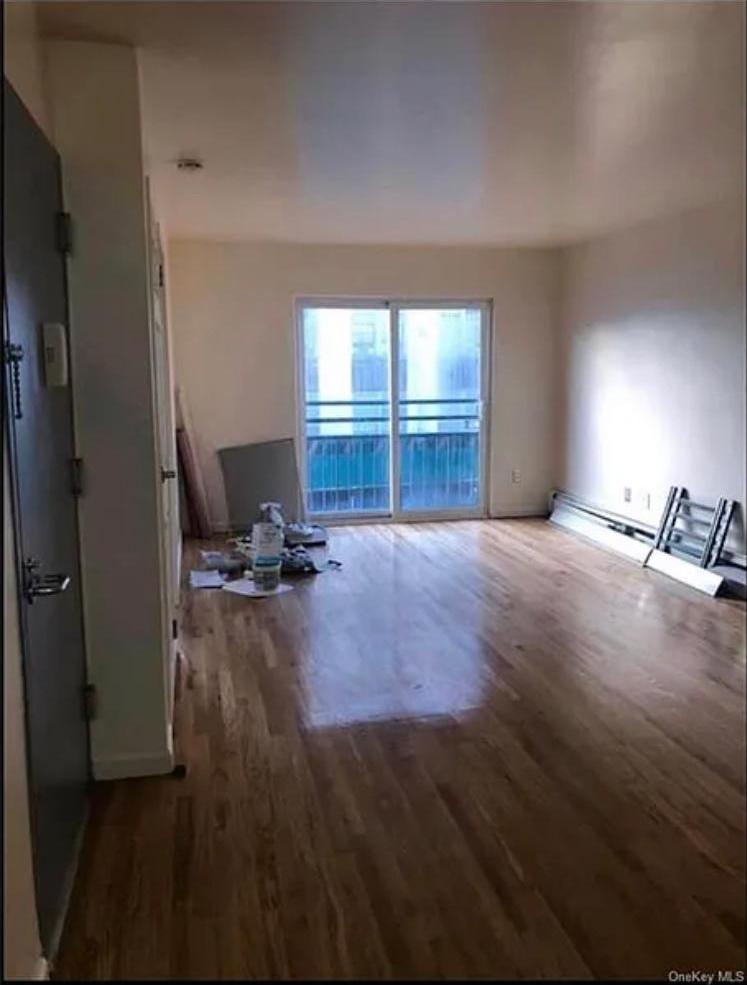 Apartment Valentine  Bronx, NY 10457, MLS-841212-2
