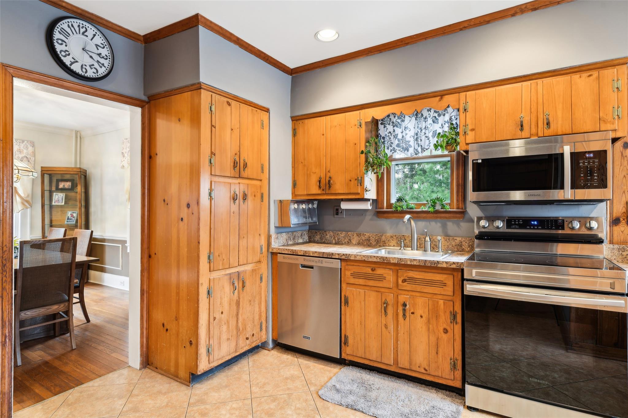 Single Family Seaview  Suffolk County, NY 11768, MLS-841229-12