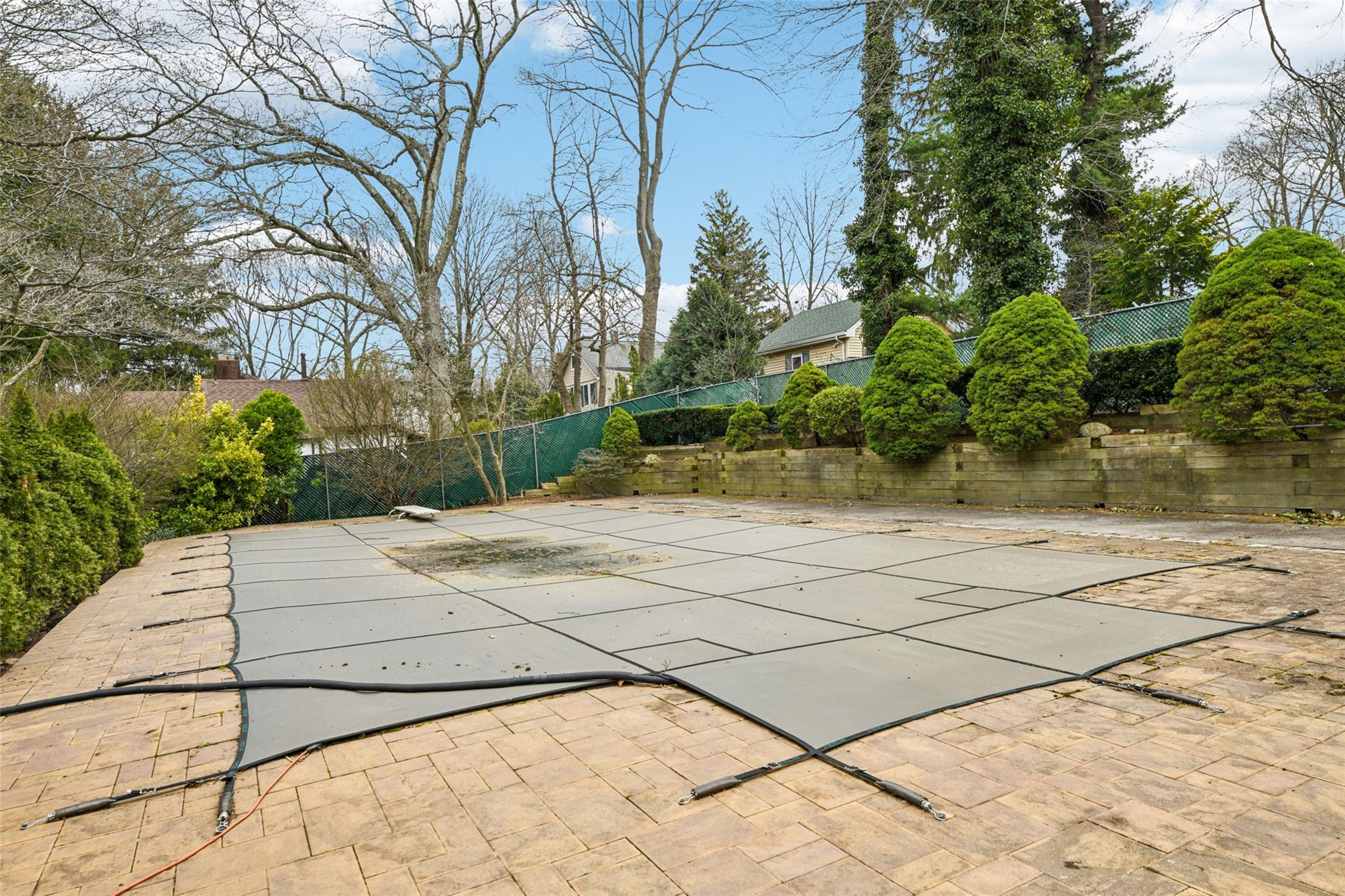 Single Family Seaview  Suffolk County, NY 11768, MLS-841229-36