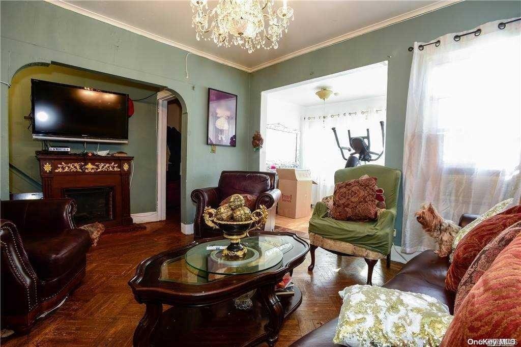 Single Family 95th  Queens, NY 11416, MLS-841250-2