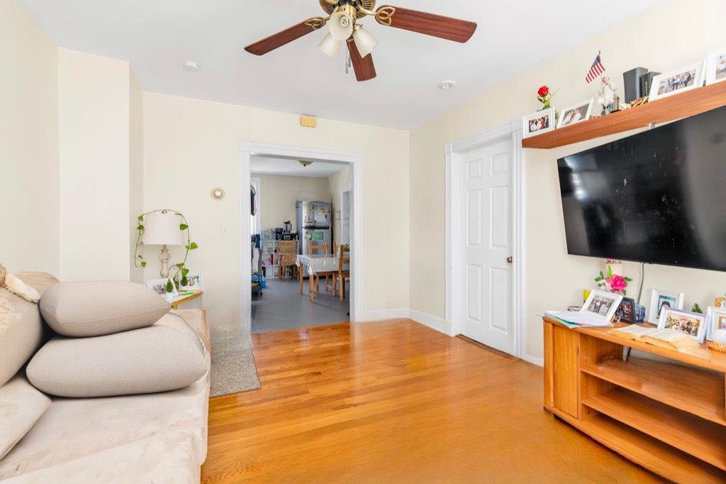 Single Family 56th  Queens, NY 11378, MLS-841261-3