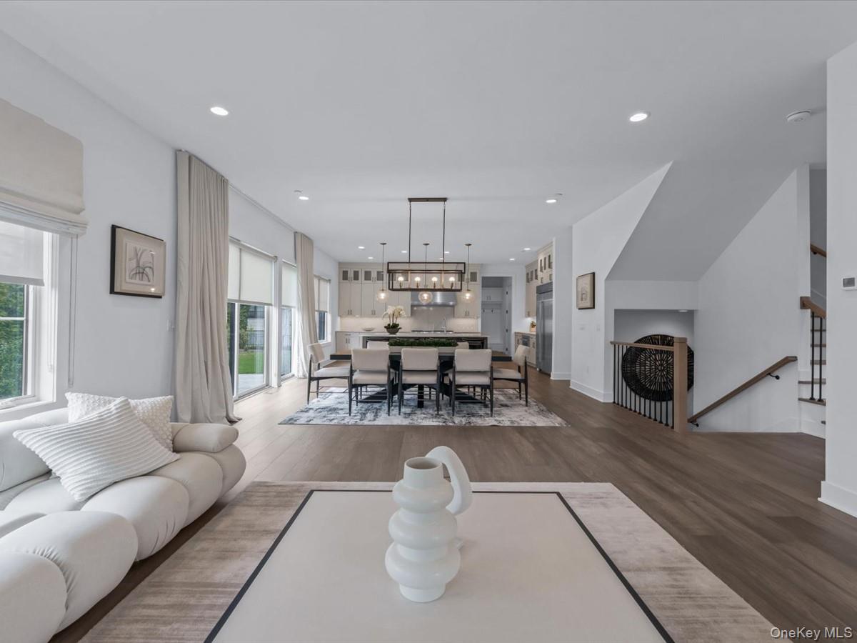 Condo Sequoia  Nassau County, NY 11030, MLS-841277-11