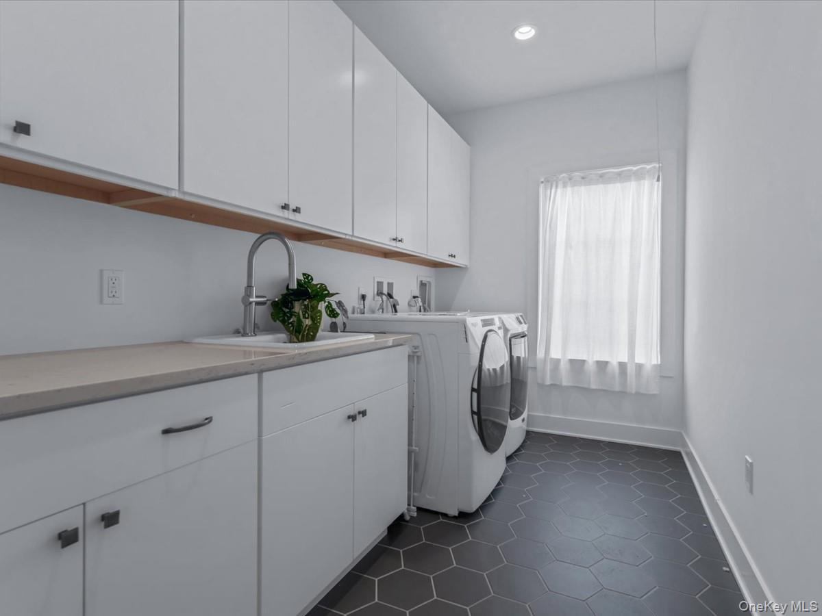 Condo Sequoia  Nassau County, NY 11030, MLS-841277-35