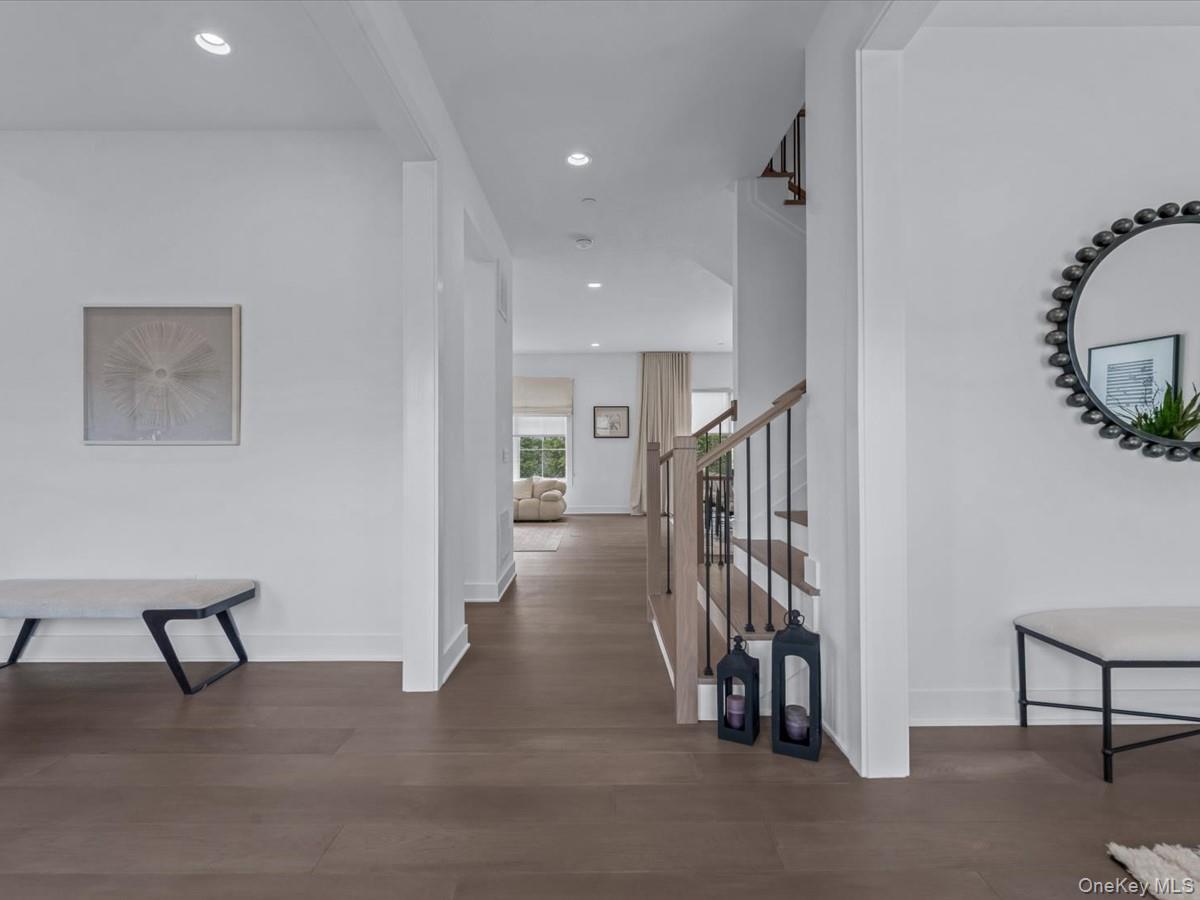 Condo Sequoia  Nassau County, NY 11030, MLS-841277-5