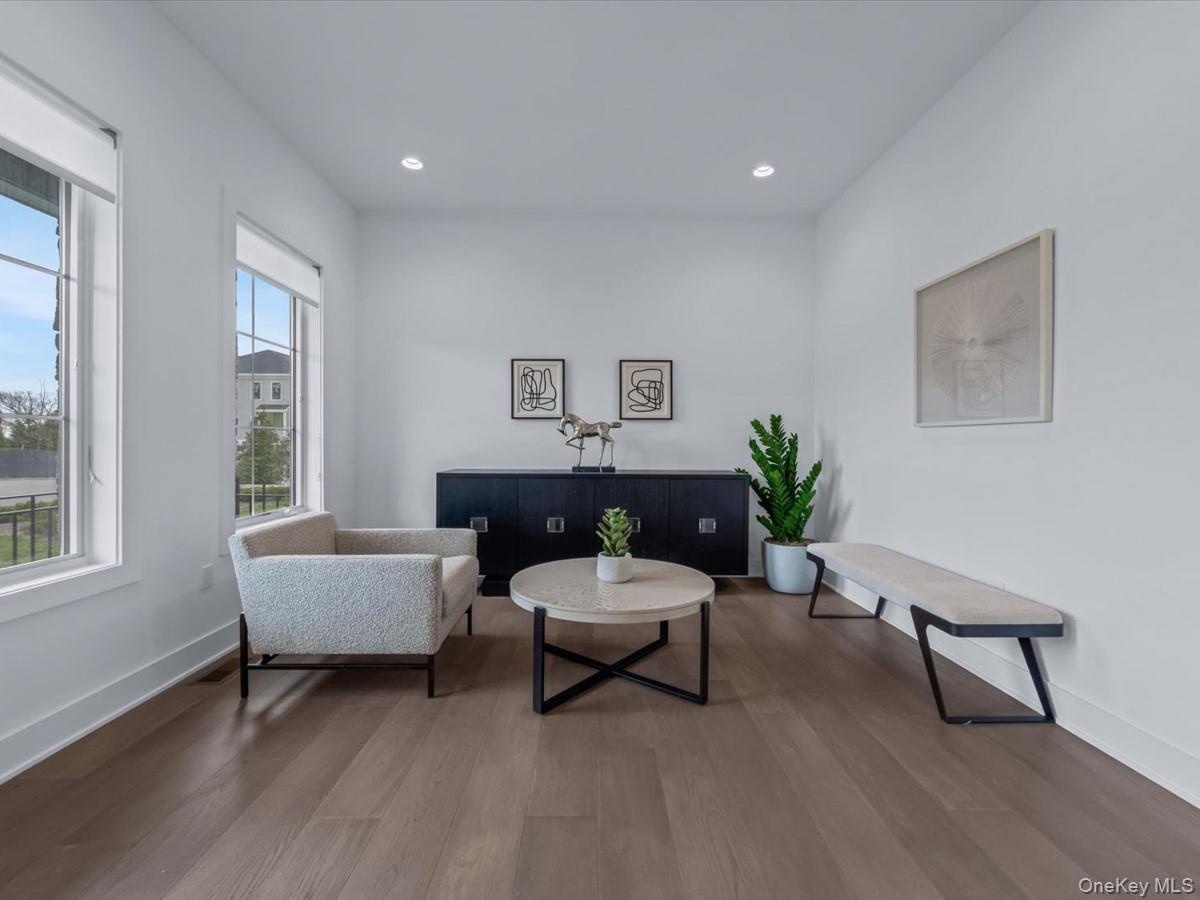 Condo Sequoia  Nassau County, NY 11030, MLS-841277-6