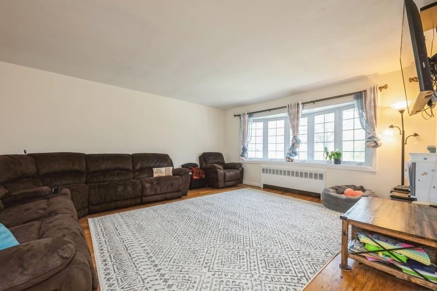 Single Family Nelson  Nassau County, NY 11590, MLS-841282-4