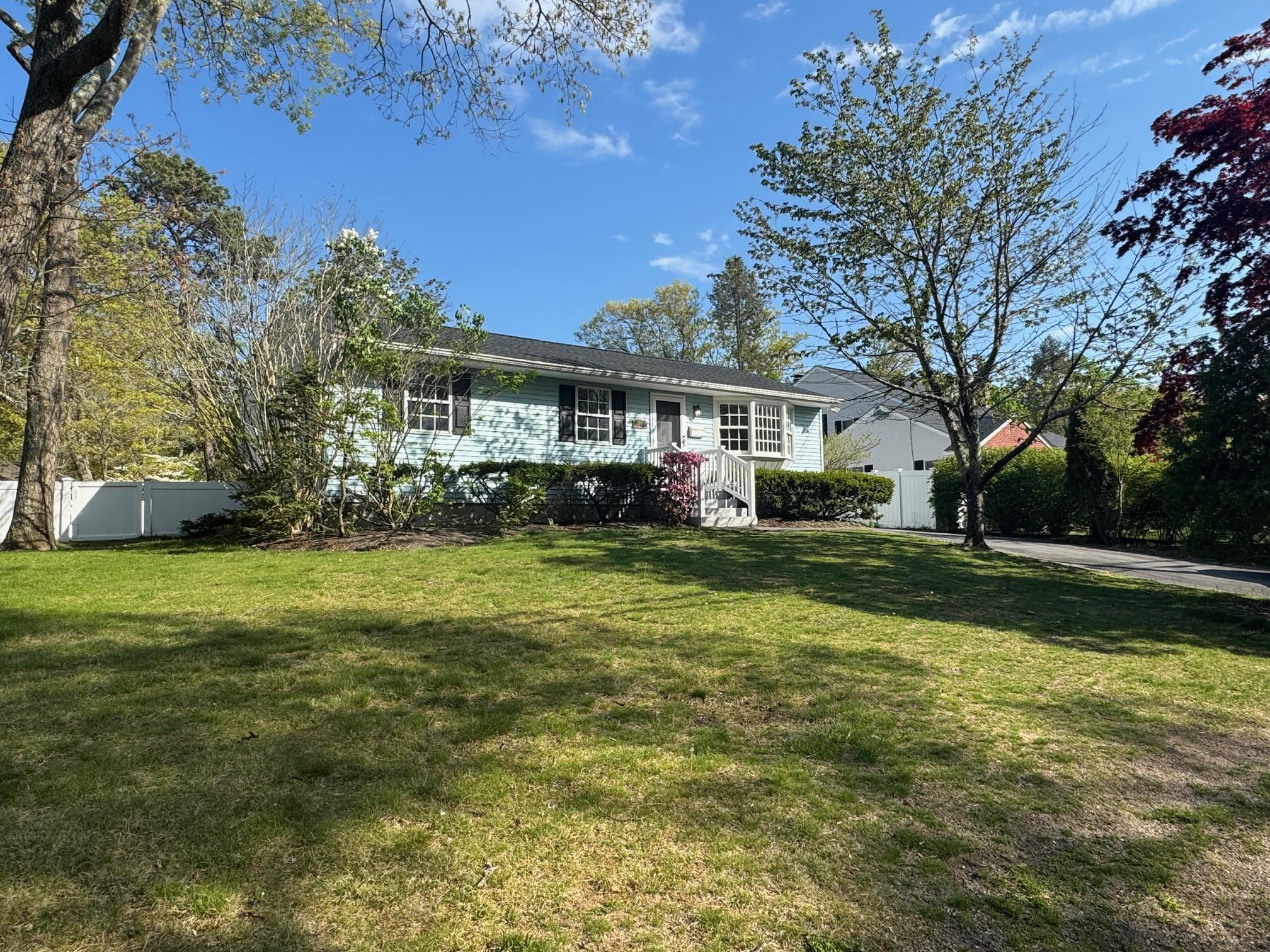 Single Family Lakeview  Suffolk County, NY 11901, MLS-841294-2