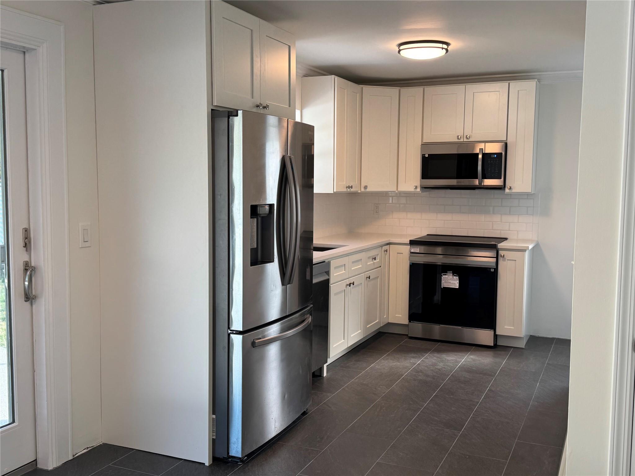 Single Family Lakeview  Suffolk County, NY 11901, MLS-841294-9