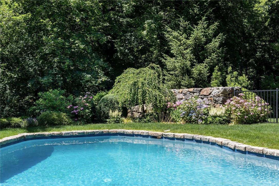 Single Family Archer Westchester County, NY 10528, MLS-841343-25