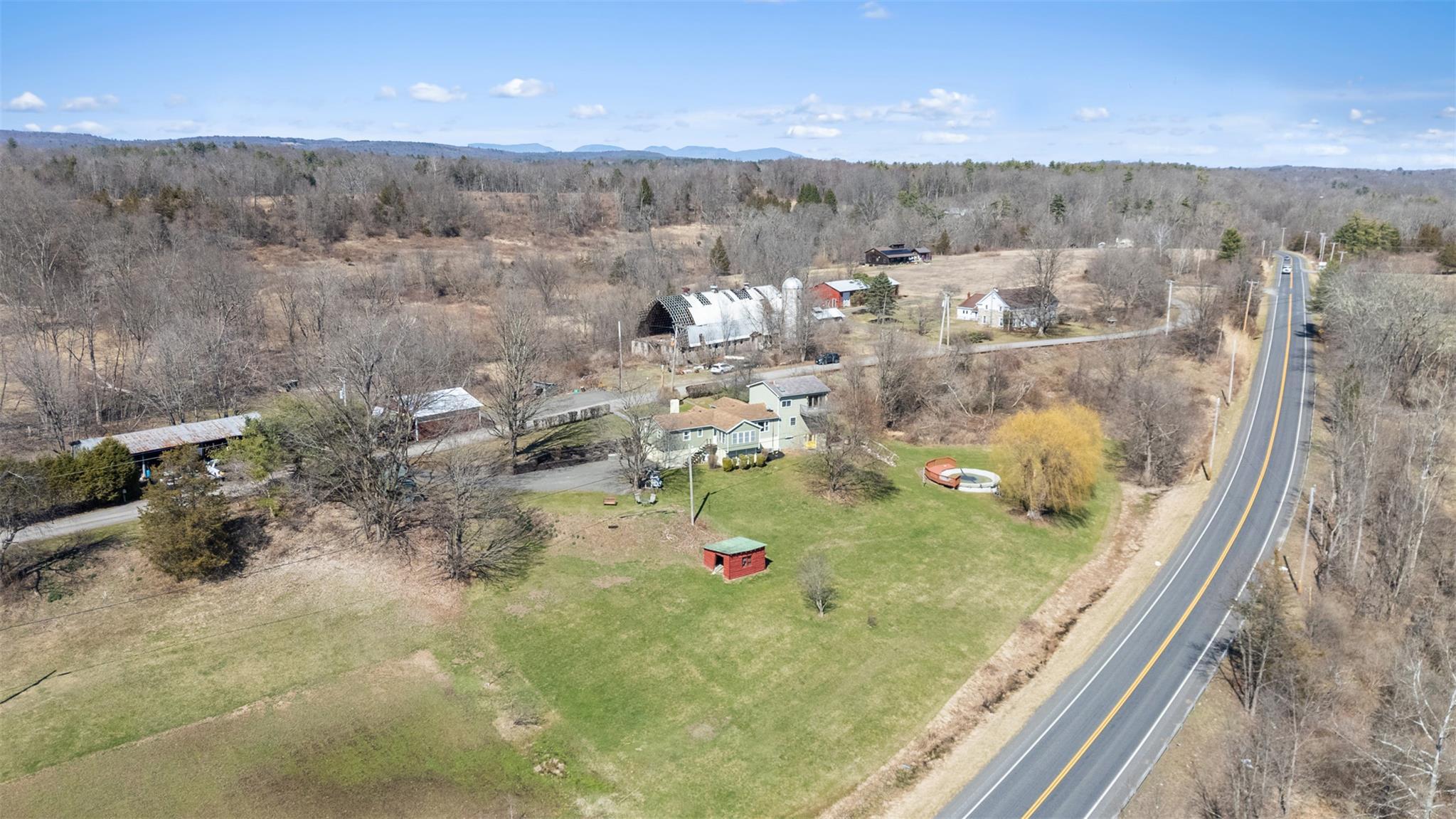 Single Family Pompeys Cave  Ulster County, NY 12440, MLS-841350-37