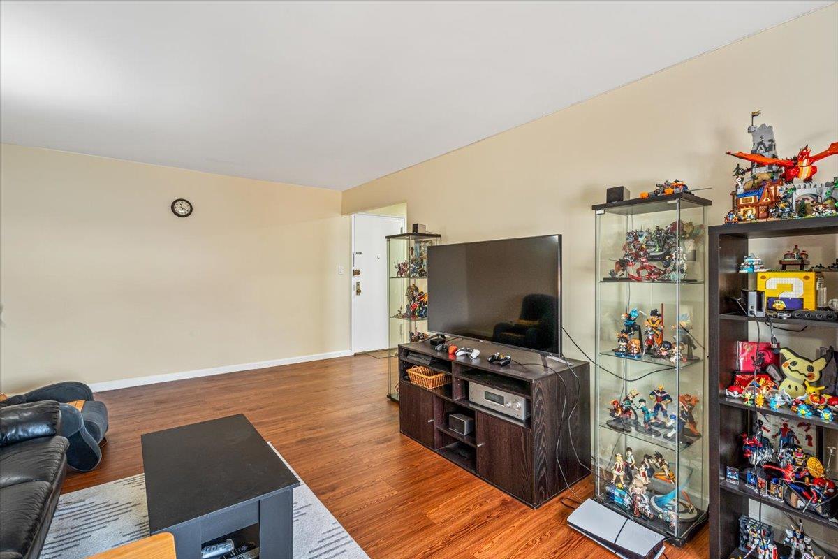 Coop Homecrest  Brooklyn, NY 11235, MLS-841379-7
