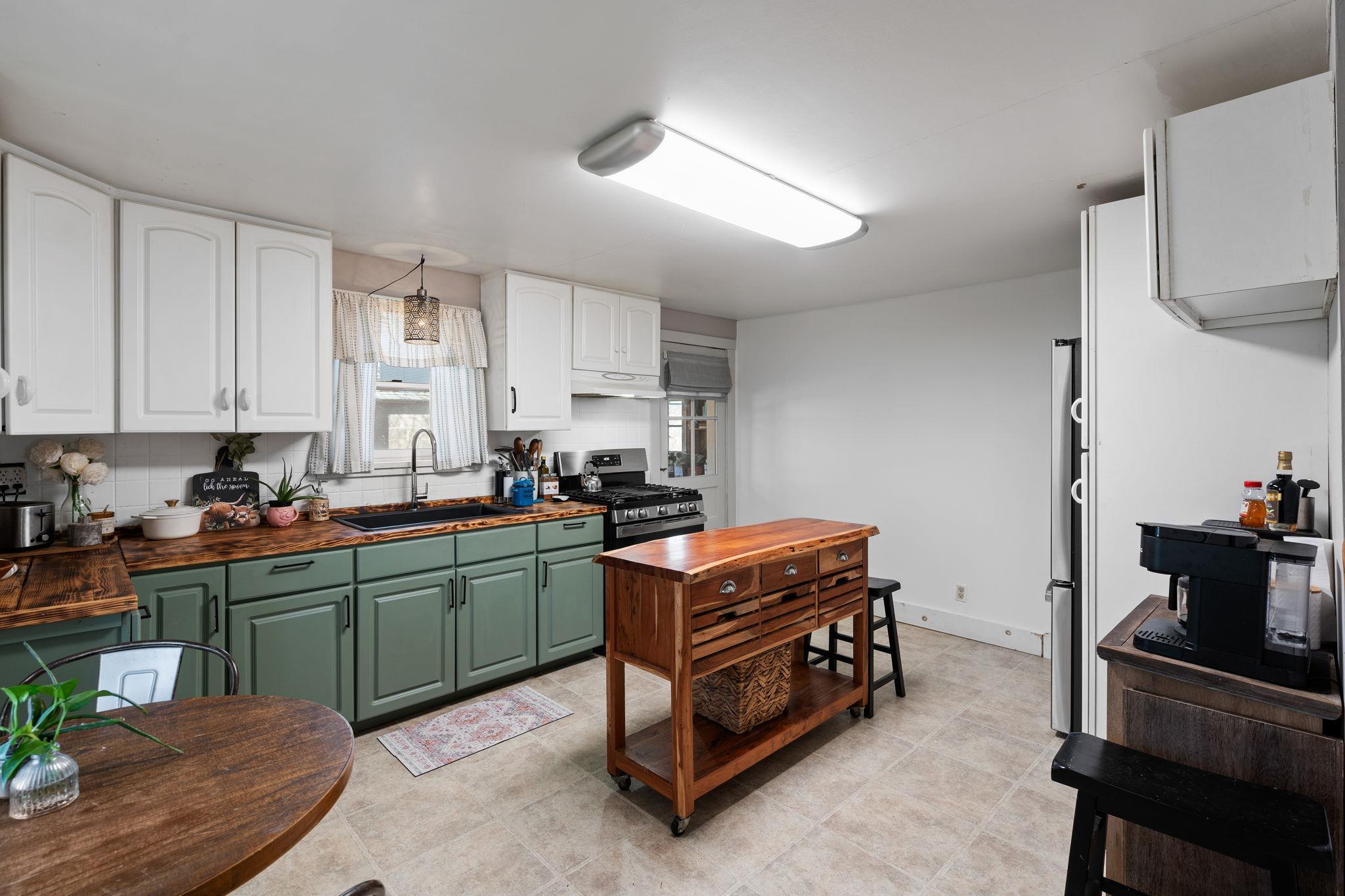Single Family Main  Orange County, NY 12586, MLS-841405-2
