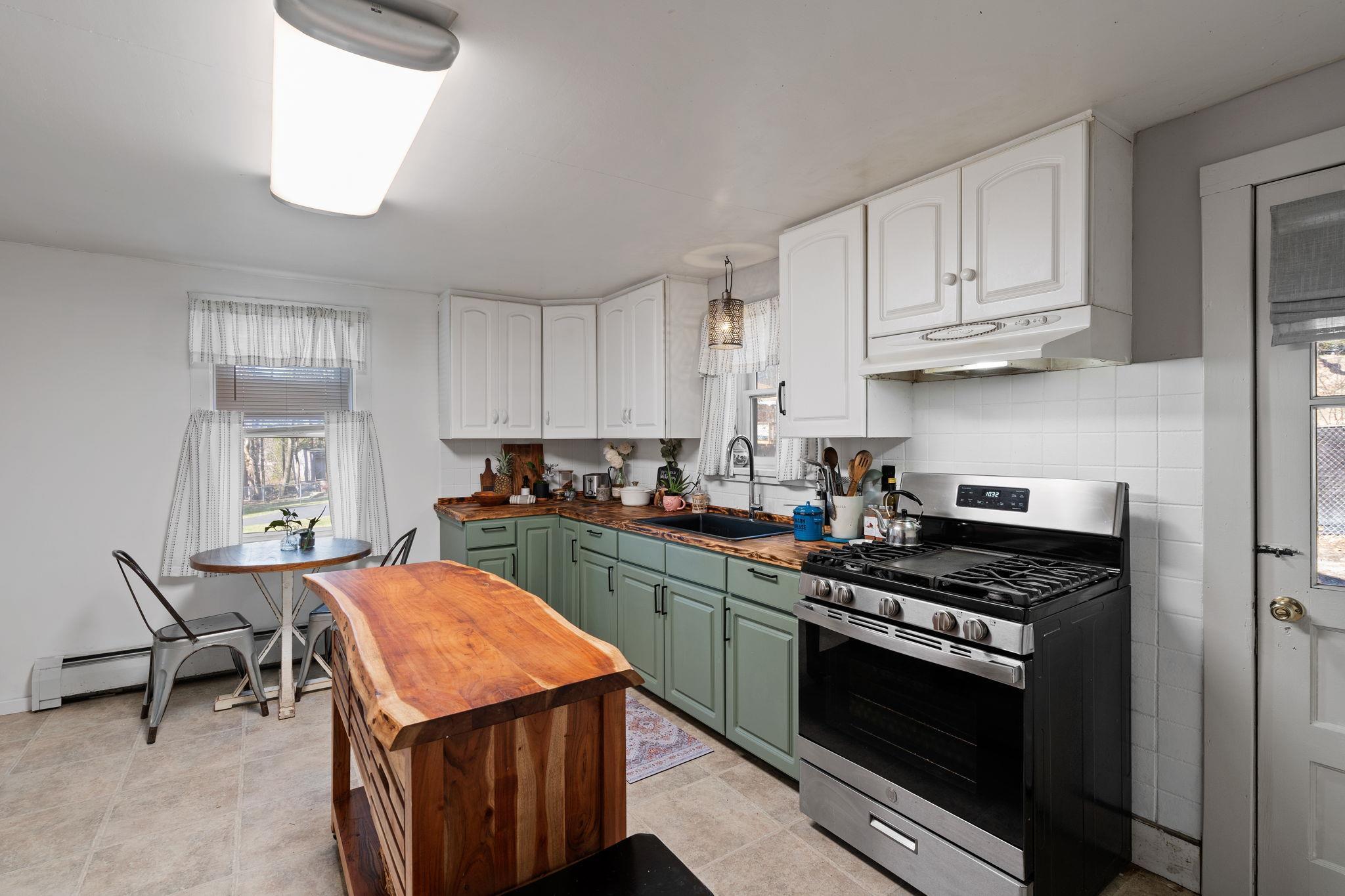Single Family Main  Orange County, NY 12586, MLS-841405-3