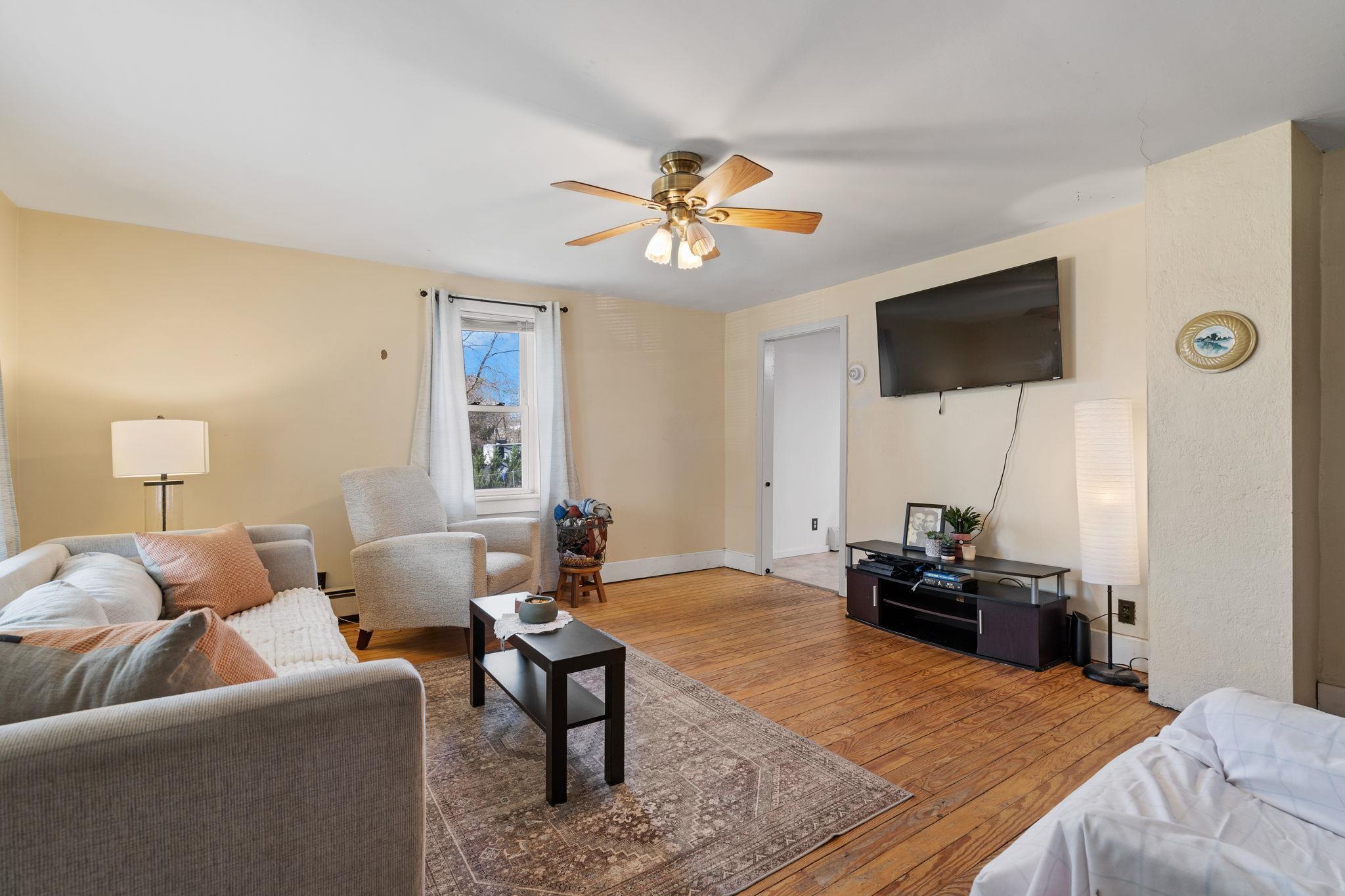 Single Family Main  Orange County, NY 12586, MLS-841405-6