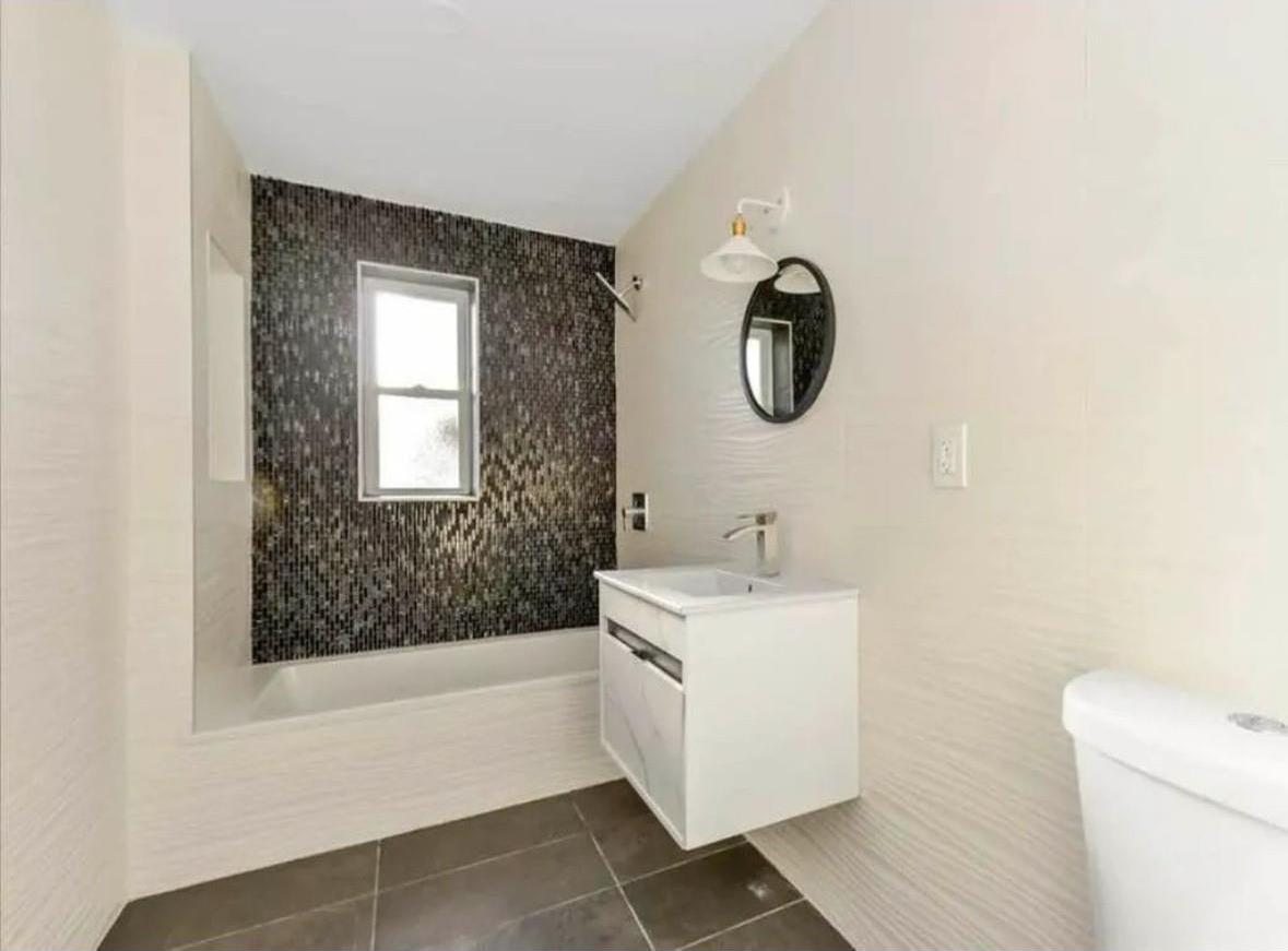 Single Family Mazeau  Queens, NY 11378, MLS-841408-7