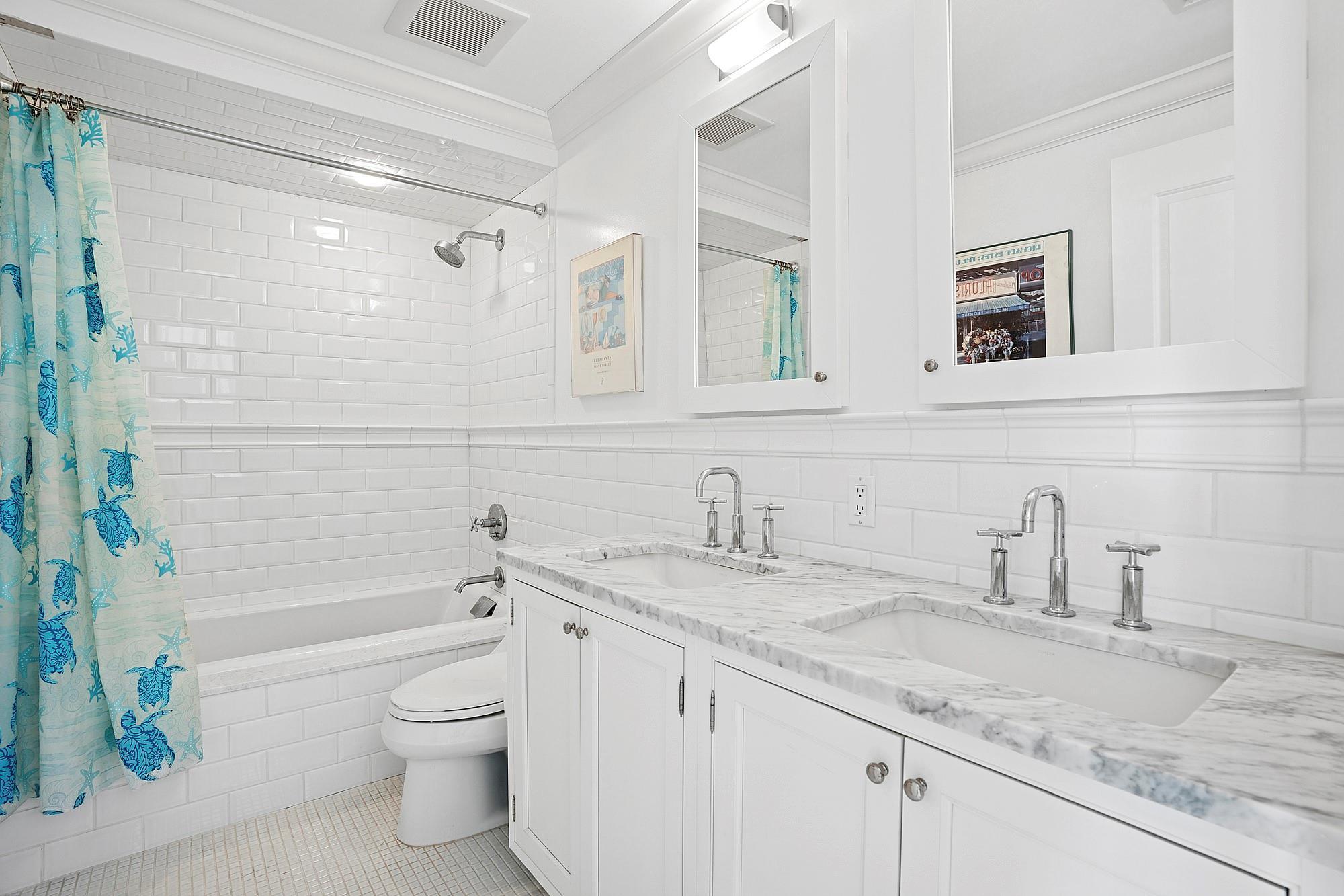 Condo Dune  Suffolk County, NY 11978, MLS-841409-10