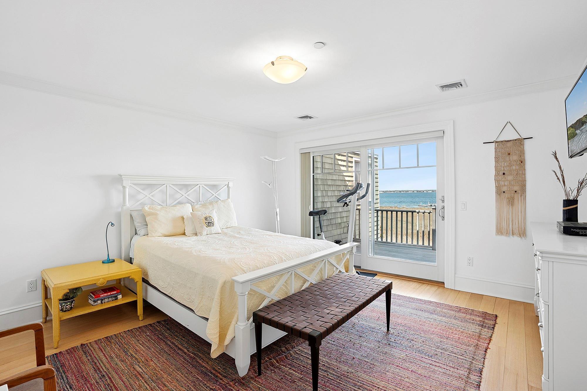 Condo Dune  Suffolk County, NY 11978, MLS-841409-7