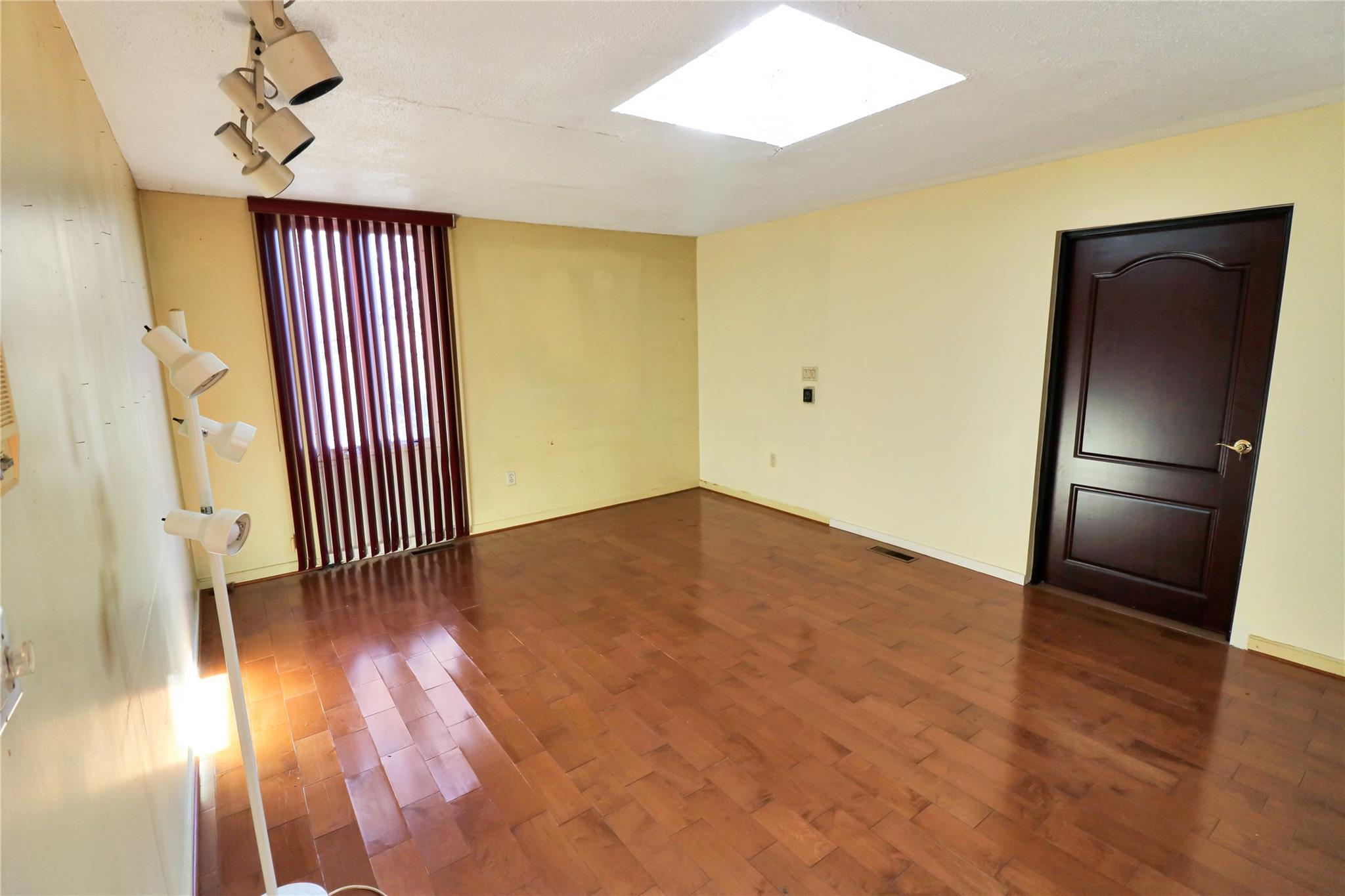 Single Family Valley View  Nassau County, NY 11021, MLS-841415-27