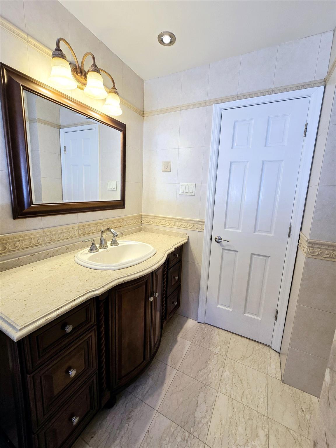 Single Family 88th  Queens, NY 11414, MLS-841421-13