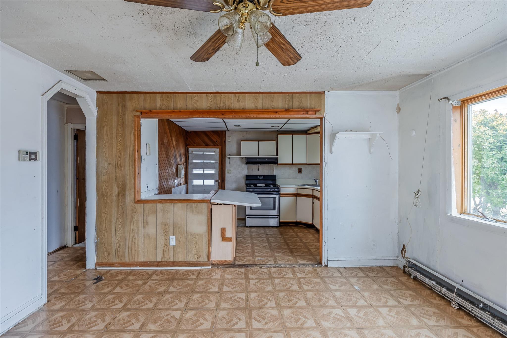 Single Family Landau  Nassau County, NY 11003, MLS-841422-10