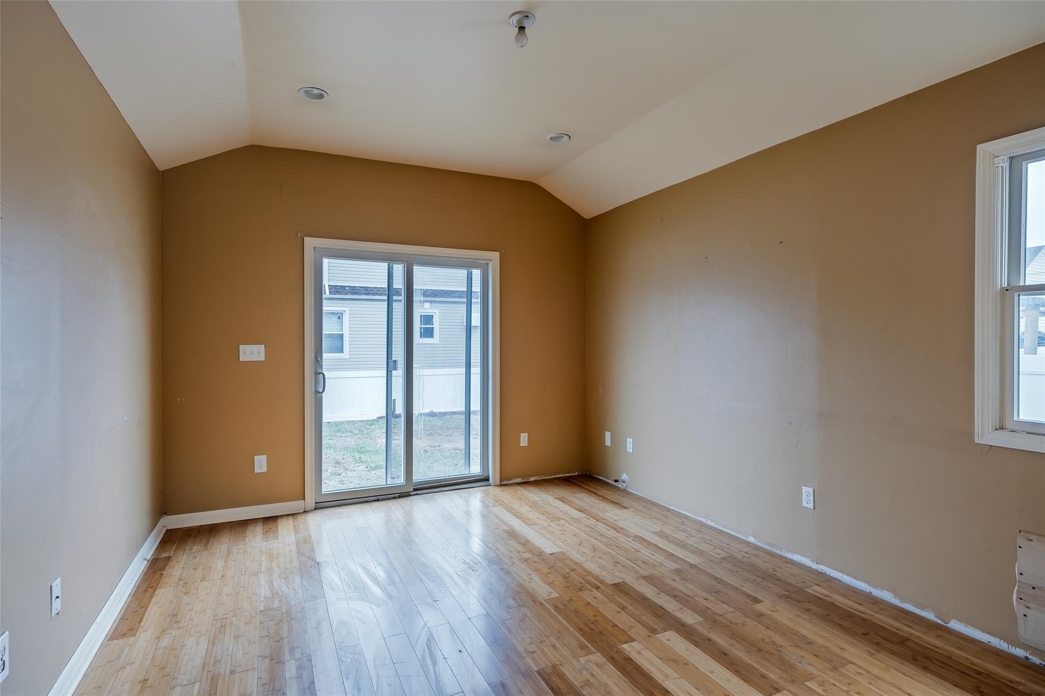 Single Family Landau  Nassau County, NY 11003, MLS-841422-19