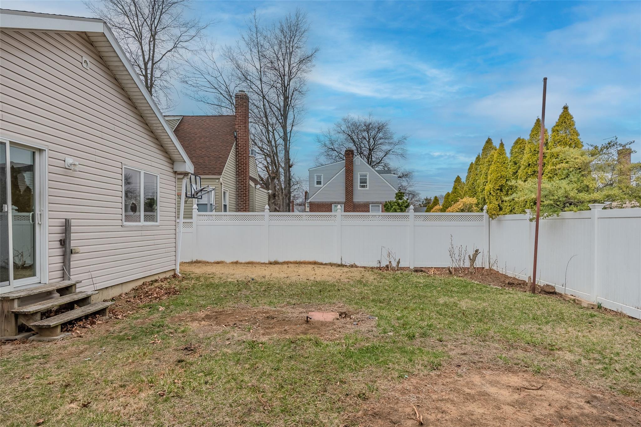 Single Family Landau  Nassau County, NY 11003, MLS-841422-5