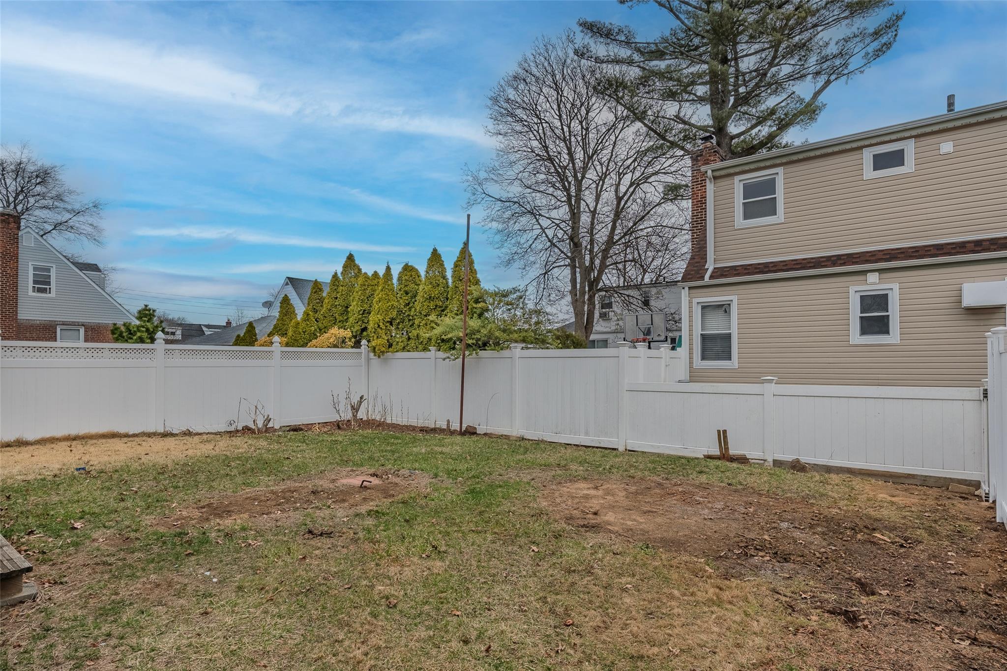 Single Family Landau  Nassau County, NY 11003, MLS-841422-6