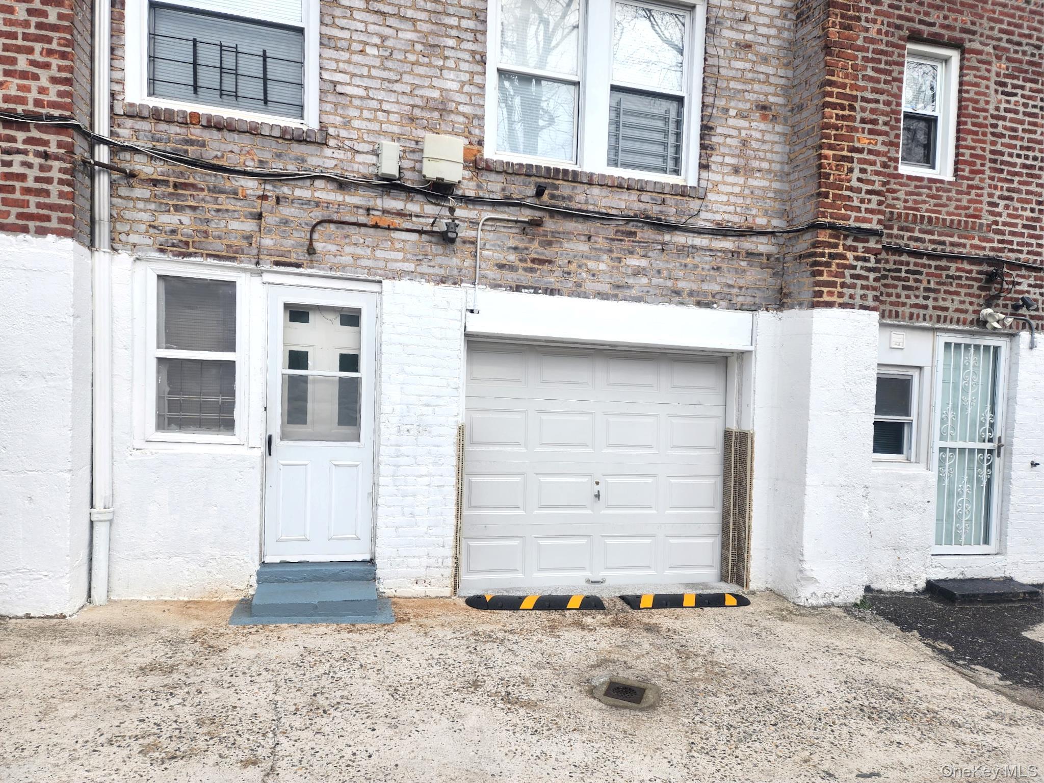 Single Family Bouck  Bronx, NY 10469, MLS-841431-22