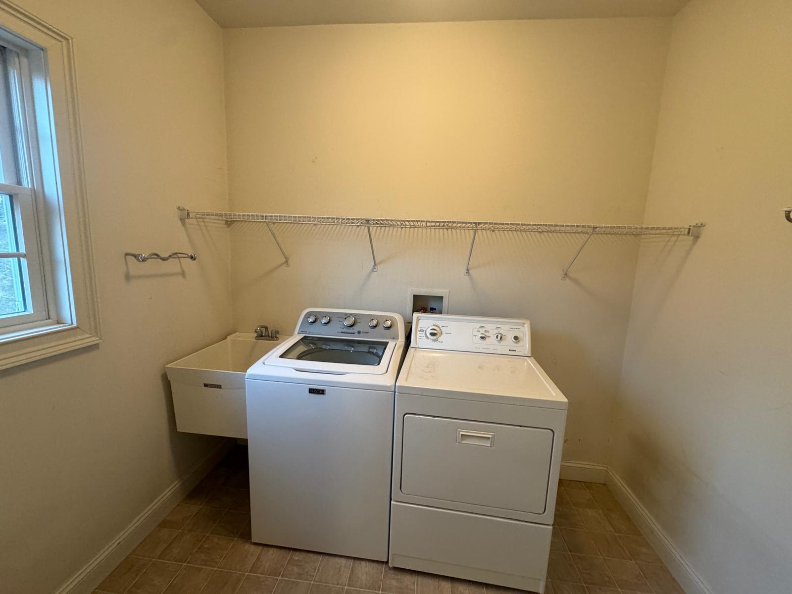 Single Family Harrisons  Dutchess County, NY 12533, MLS-841441-37