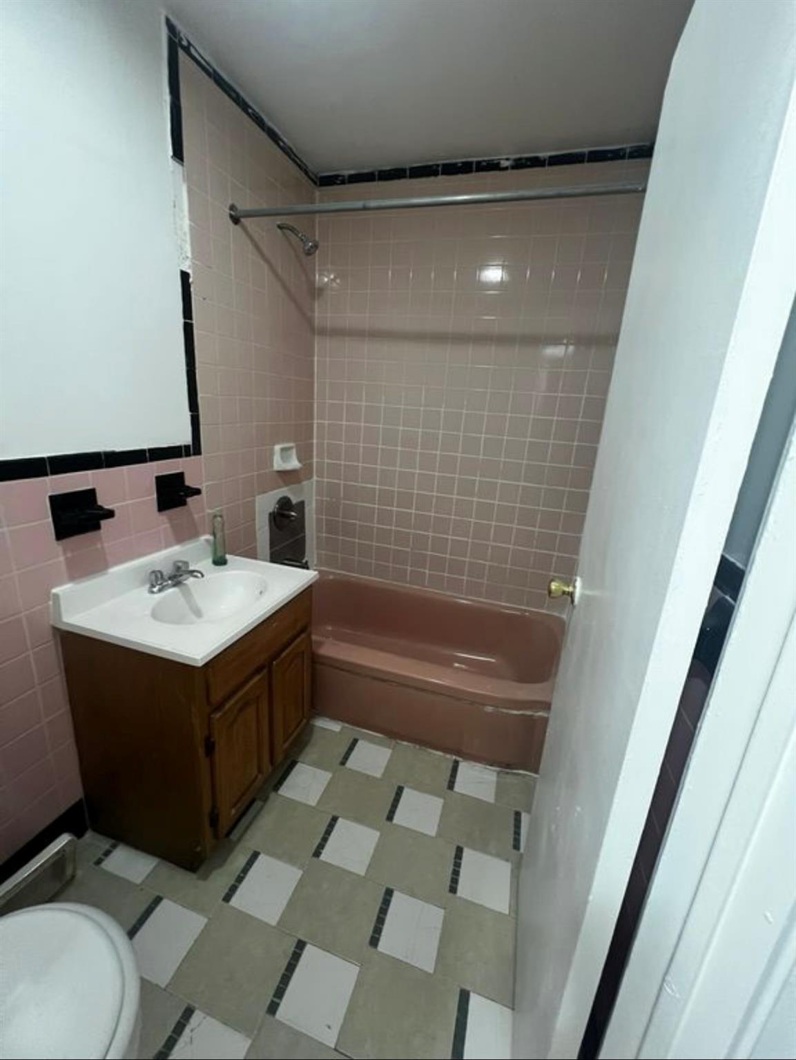 Apartment Stratford  Bronx, NY 10472, MLS-841448-5